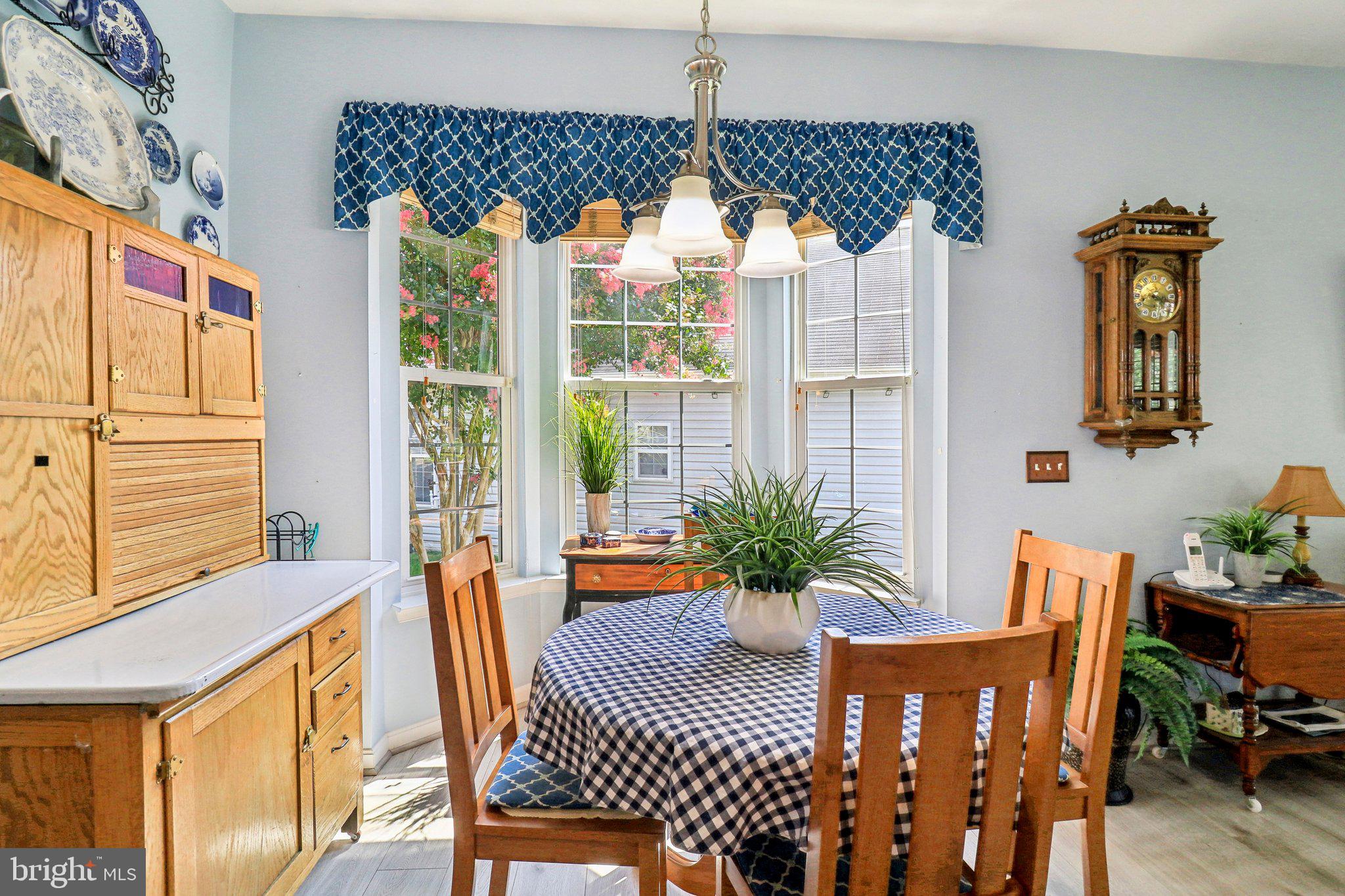 FOUR SEASONS IN HISTORIC VIRGINIA - Residential