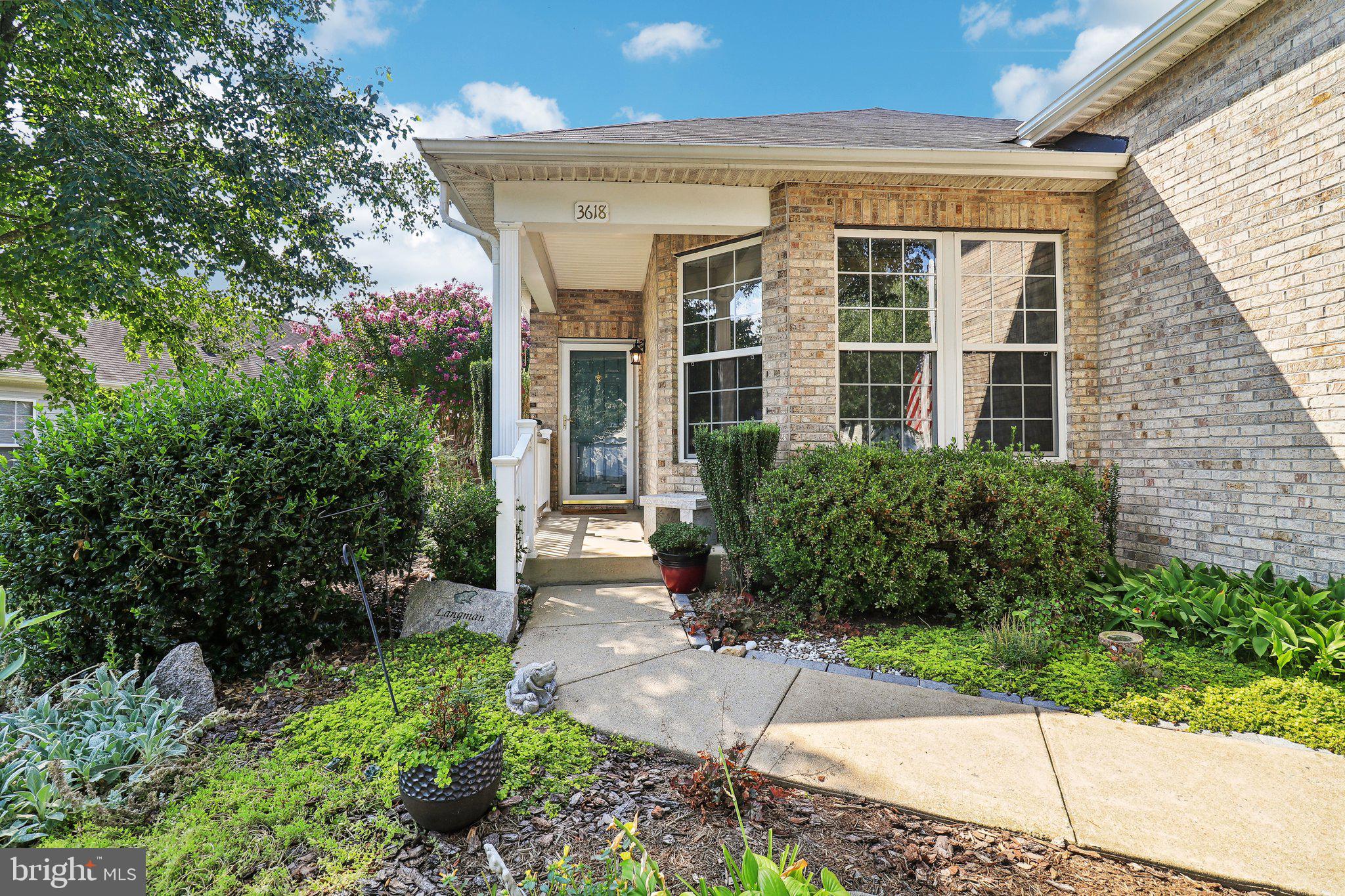 FOUR SEASONS IN HISTORIC VIRGINIA - Residential