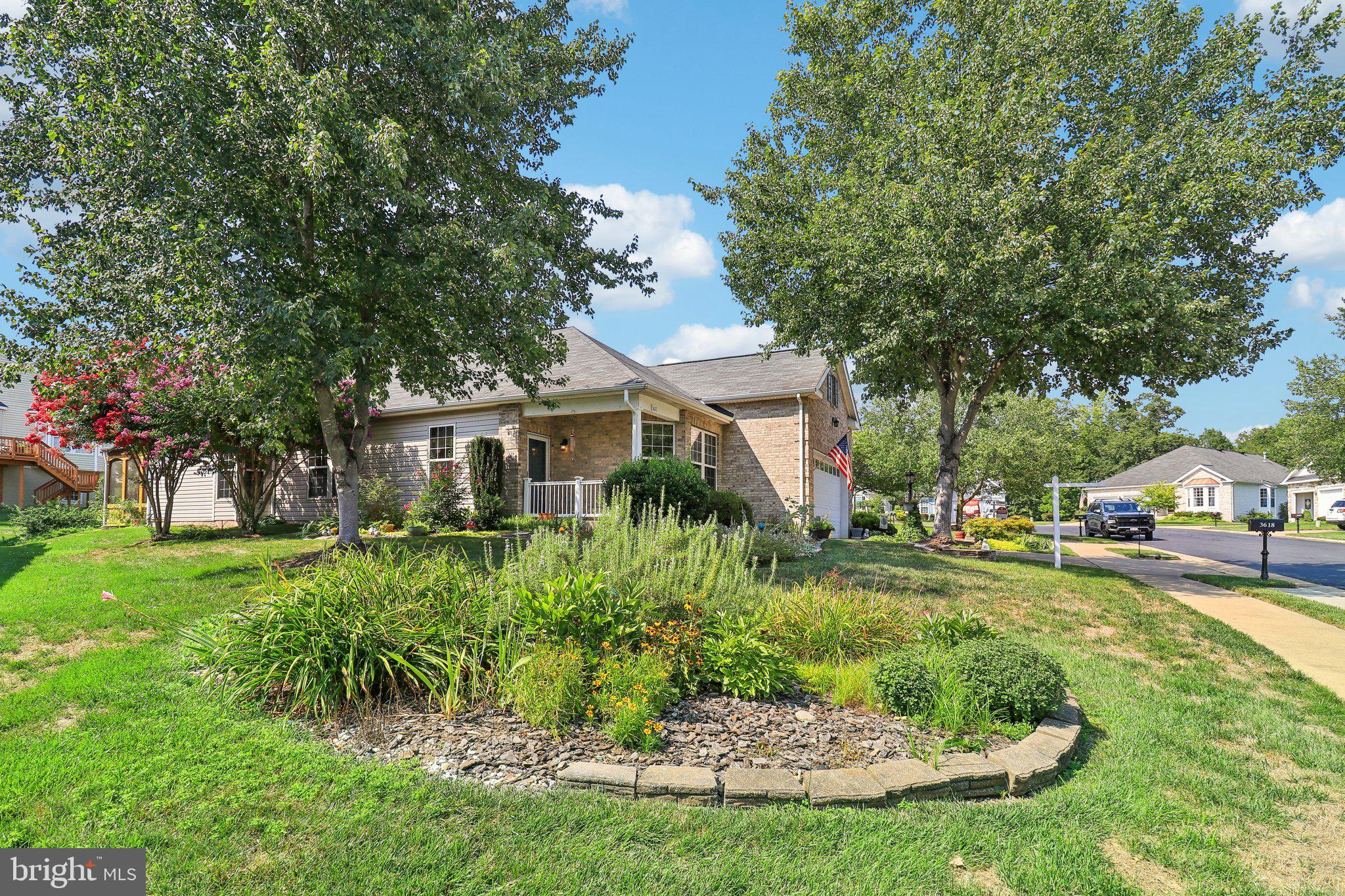 FOUR SEASONS IN HISTORIC VIRGINIA - Residential
