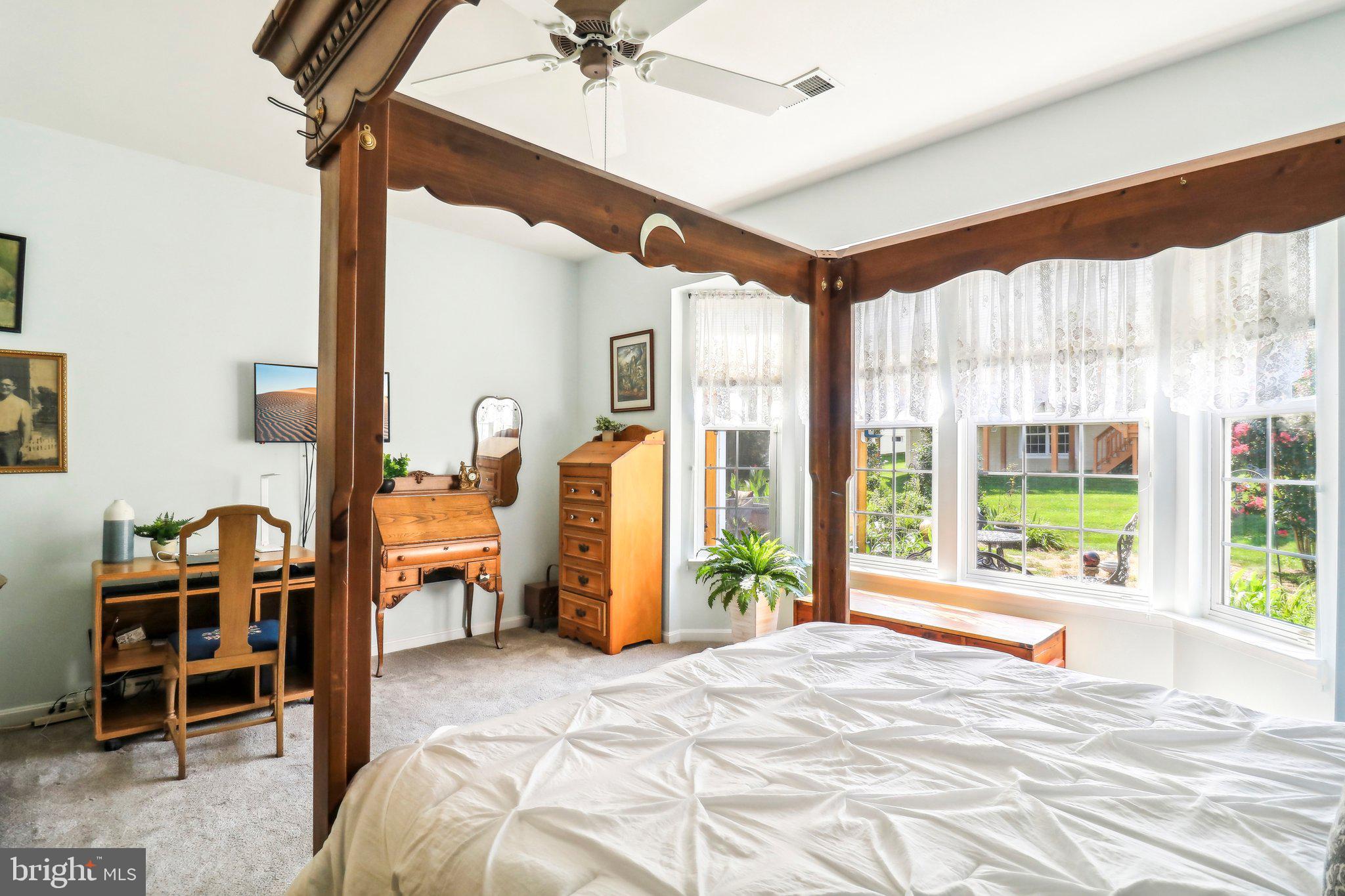 FOUR SEASONS IN HISTORIC VIRGINIA - Residential