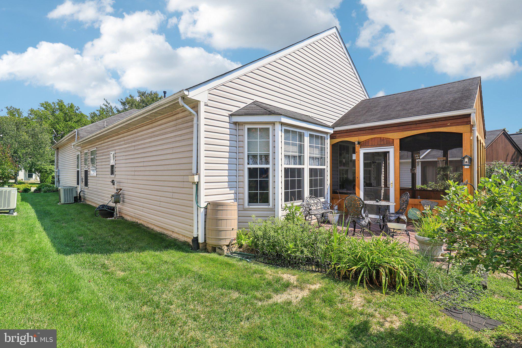 FOUR SEASONS IN HISTORIC VIRGINIA - Residential