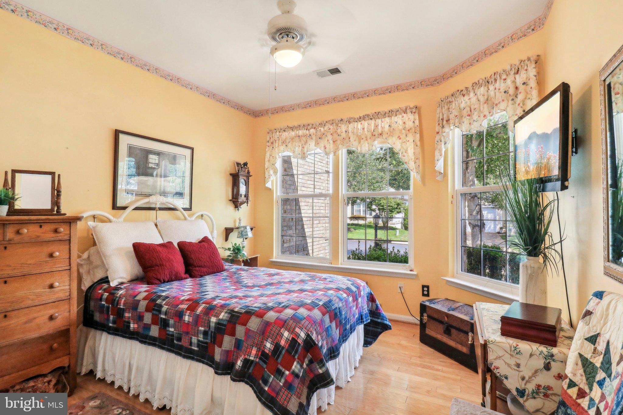 FOUR SEASONS IN HISTORIC VIRGINIA - Residential