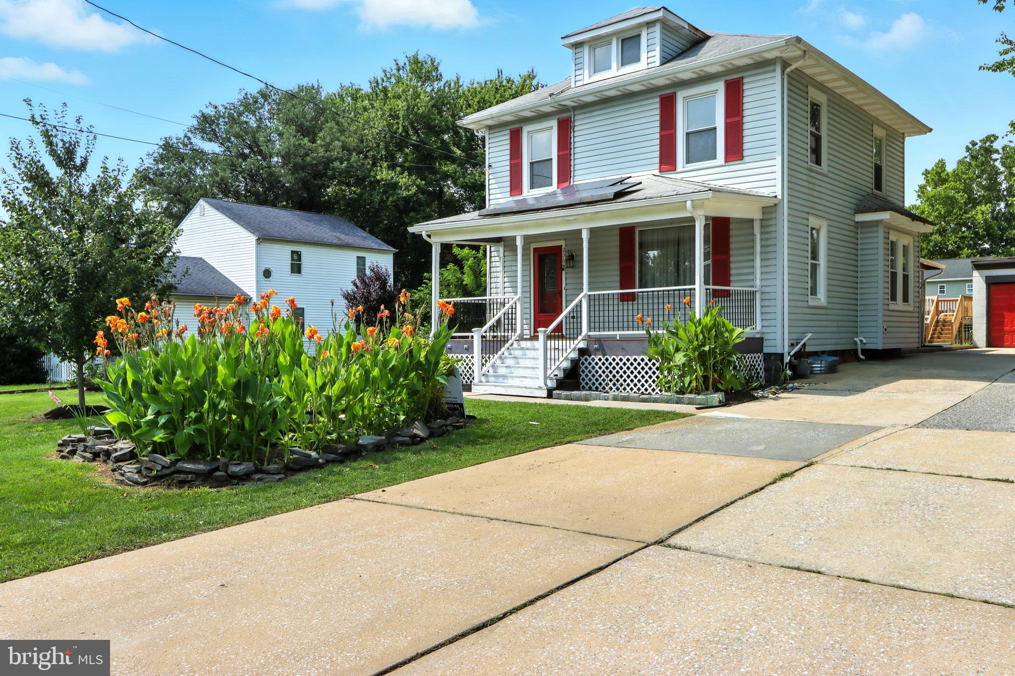 236 POPLAR AVENUE