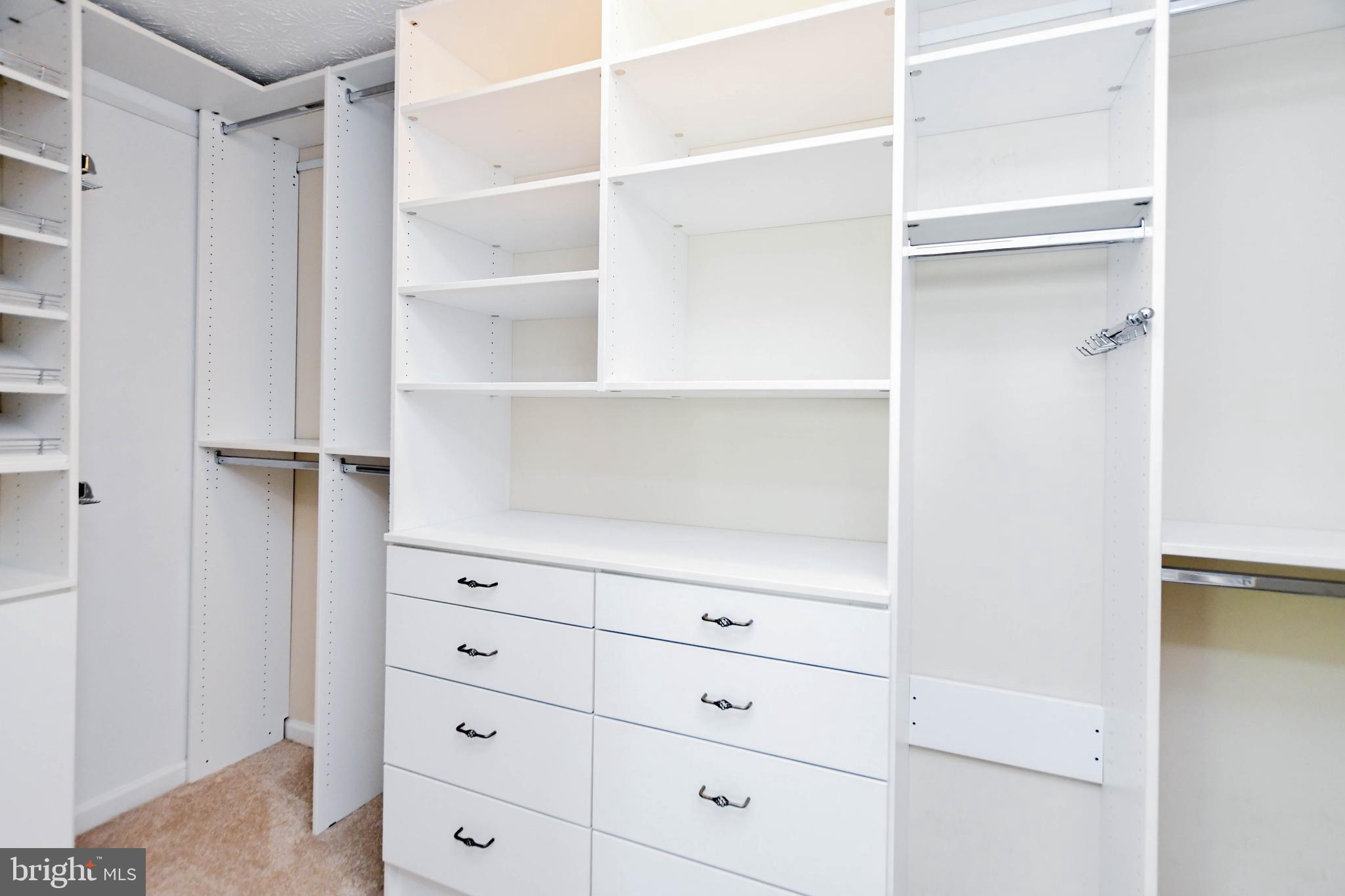 FOX CHASE - Residential