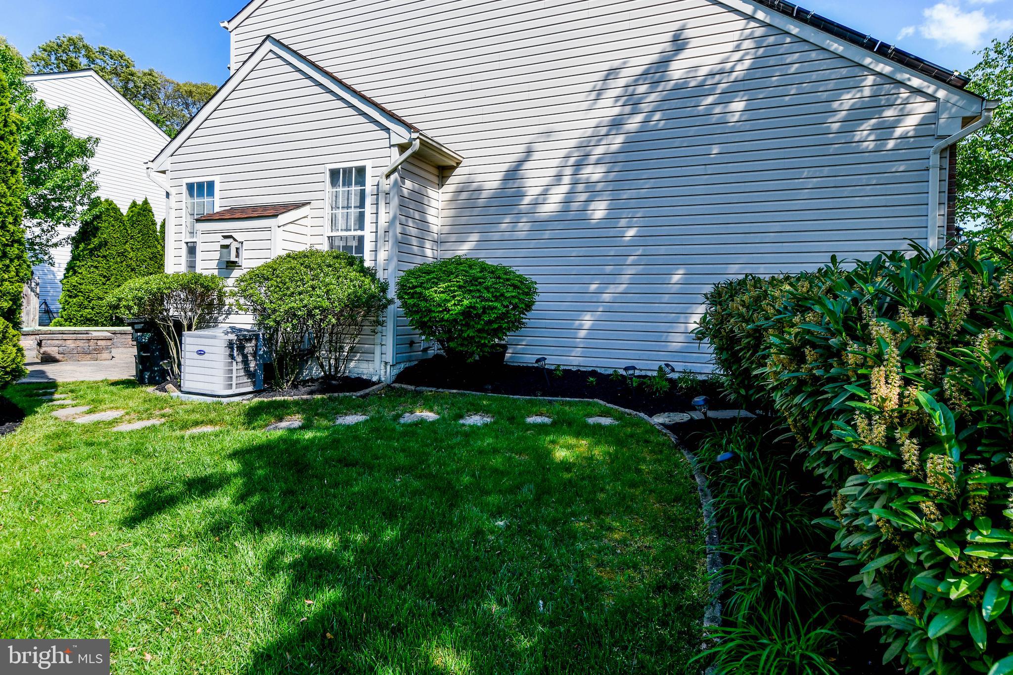 FOX CHASE - Residential