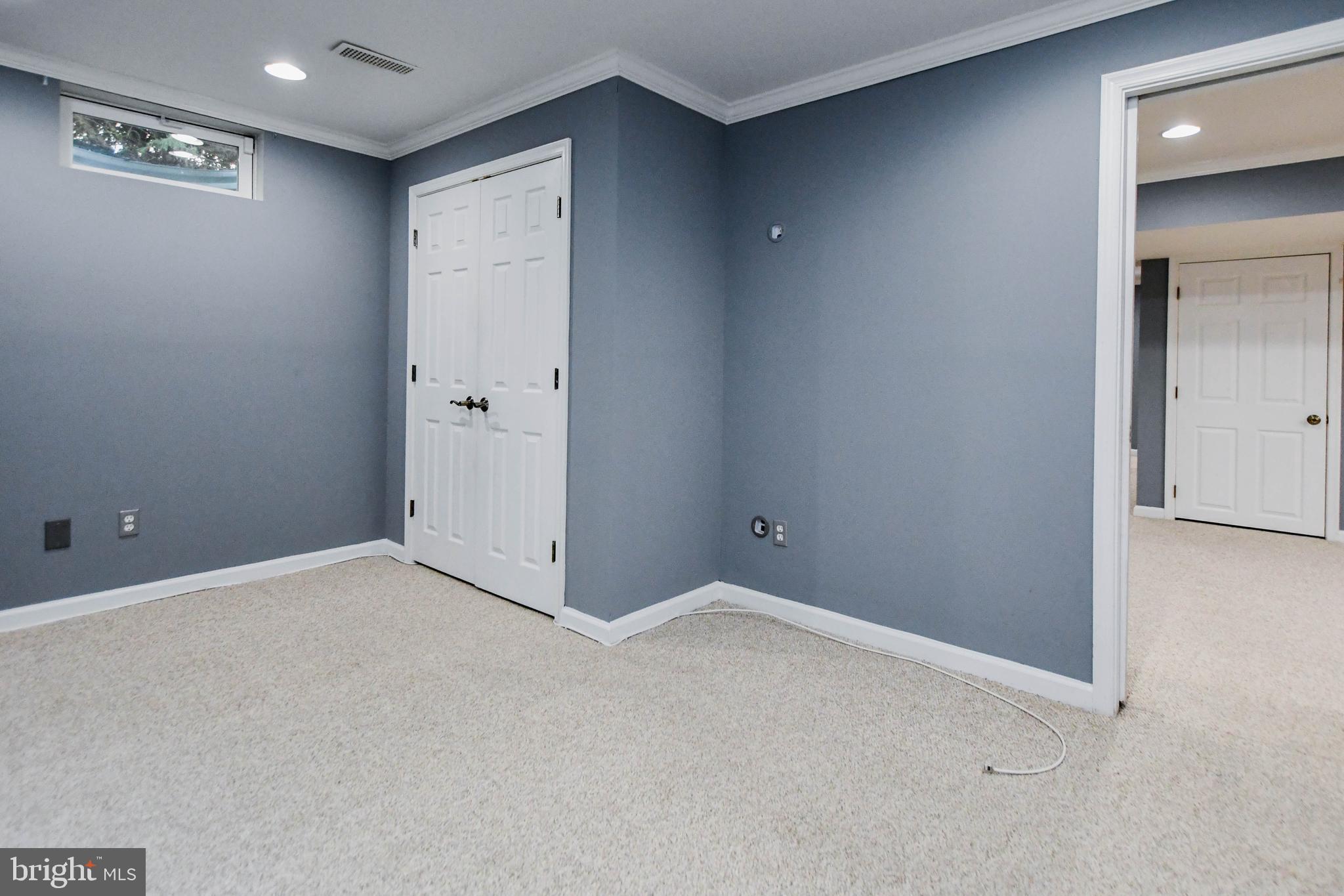 FOX CHASE - Residential