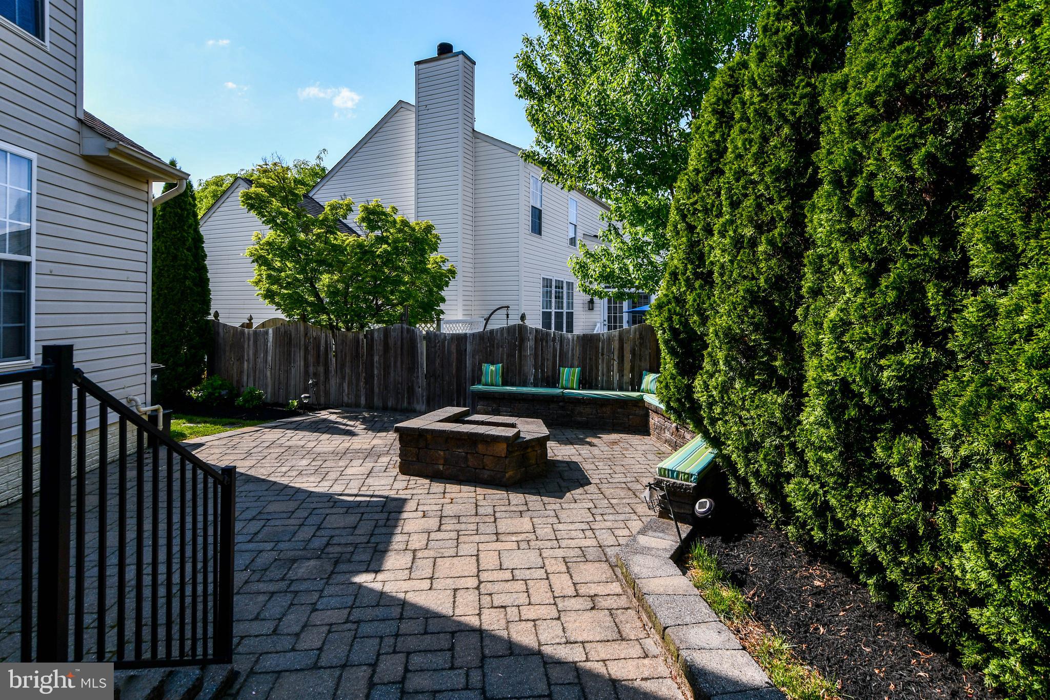 FOX CHASE - Residential