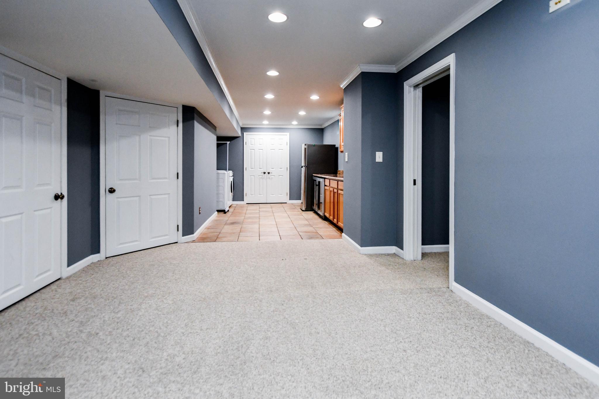 FOX CHASE - Residential