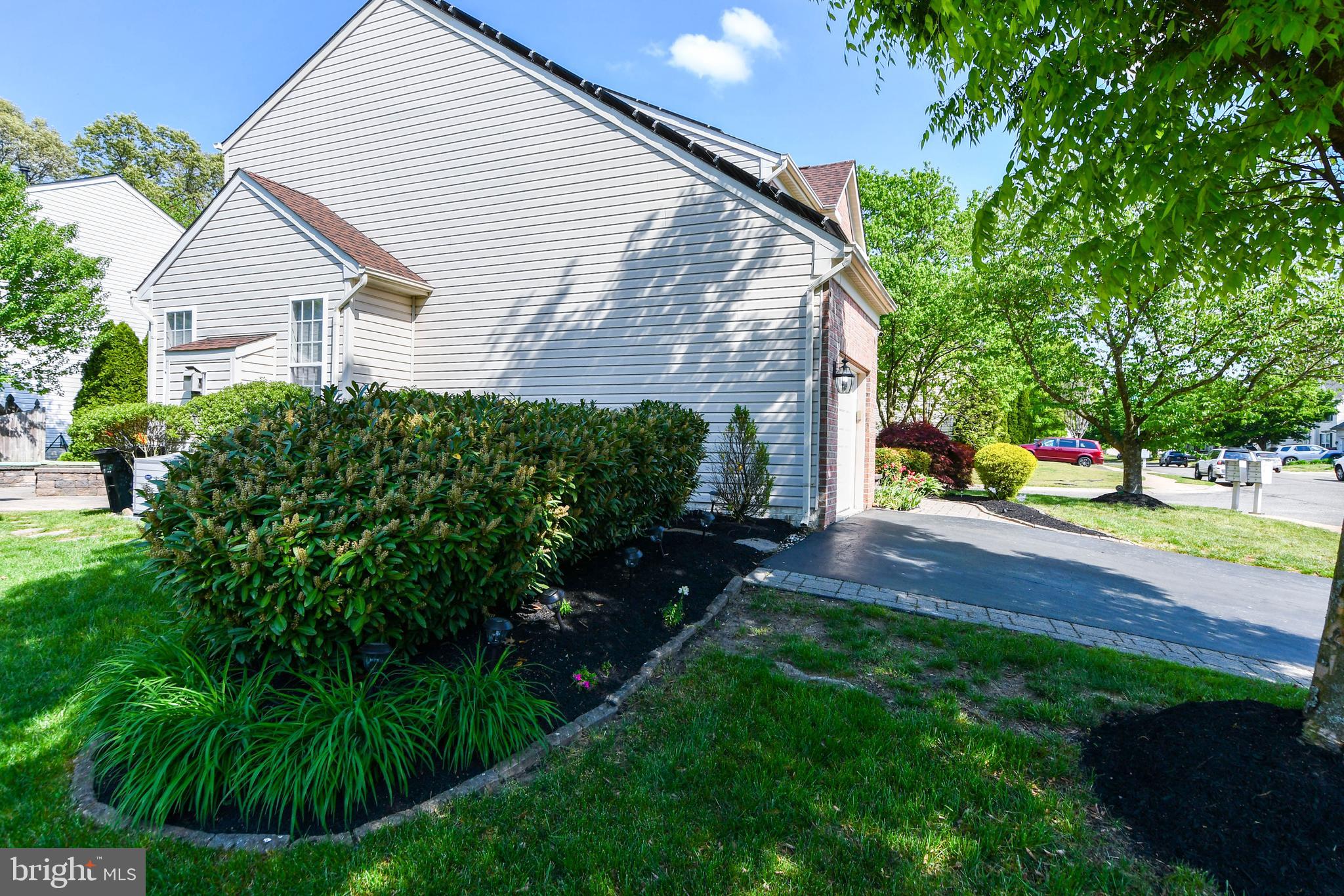 FOX CHASE - Residential