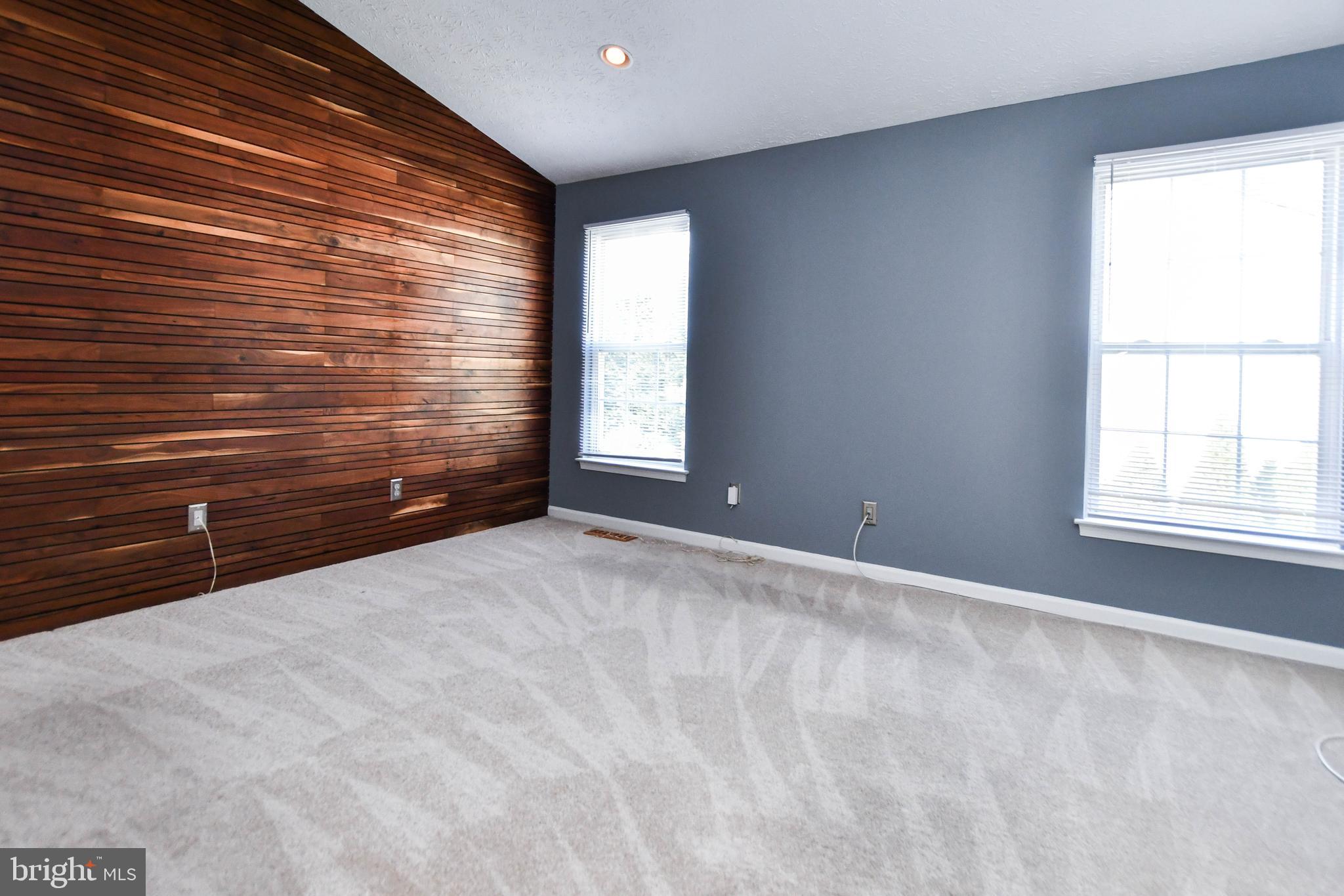 FOX CHASE - Residential