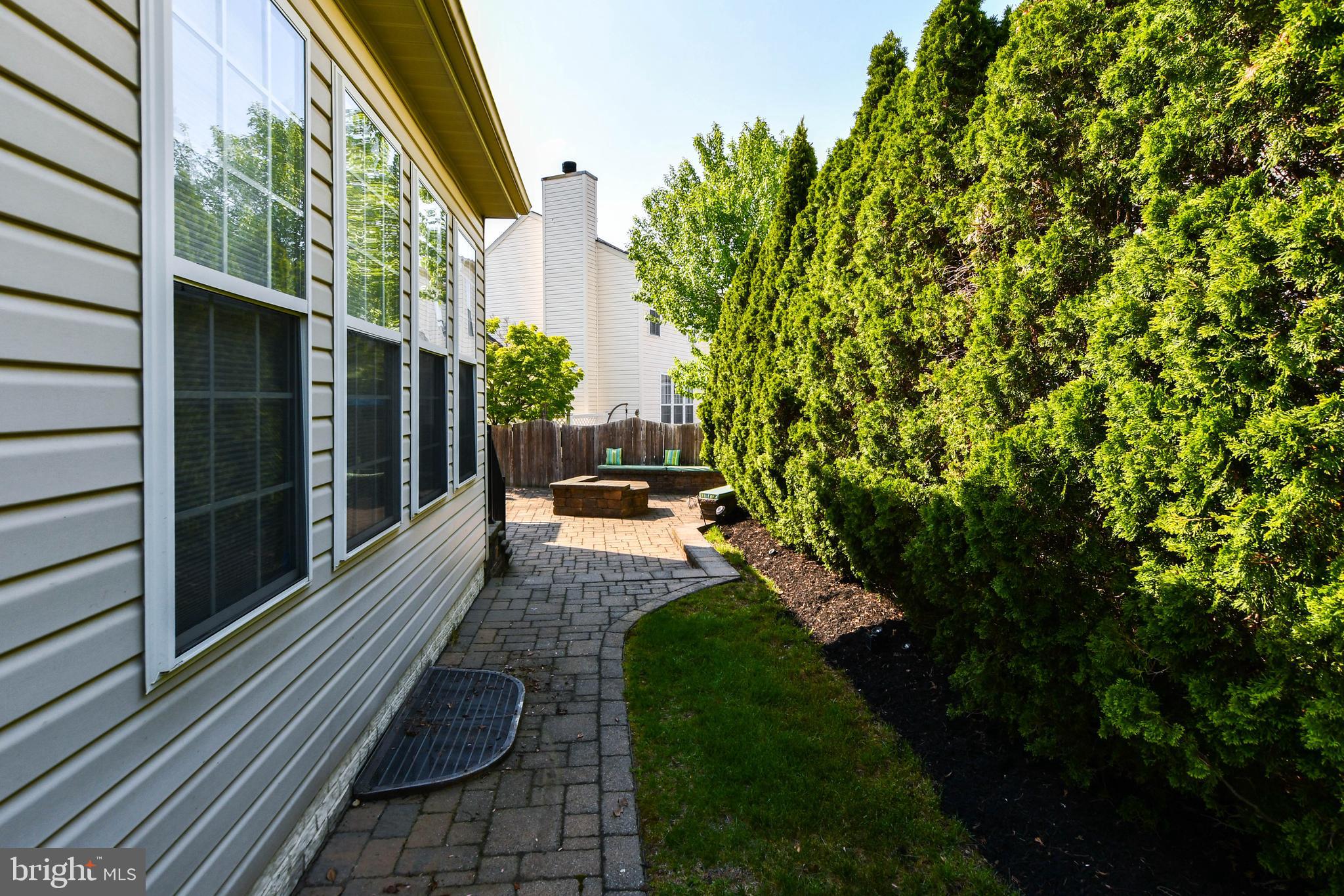 FOX CHASE - Residential