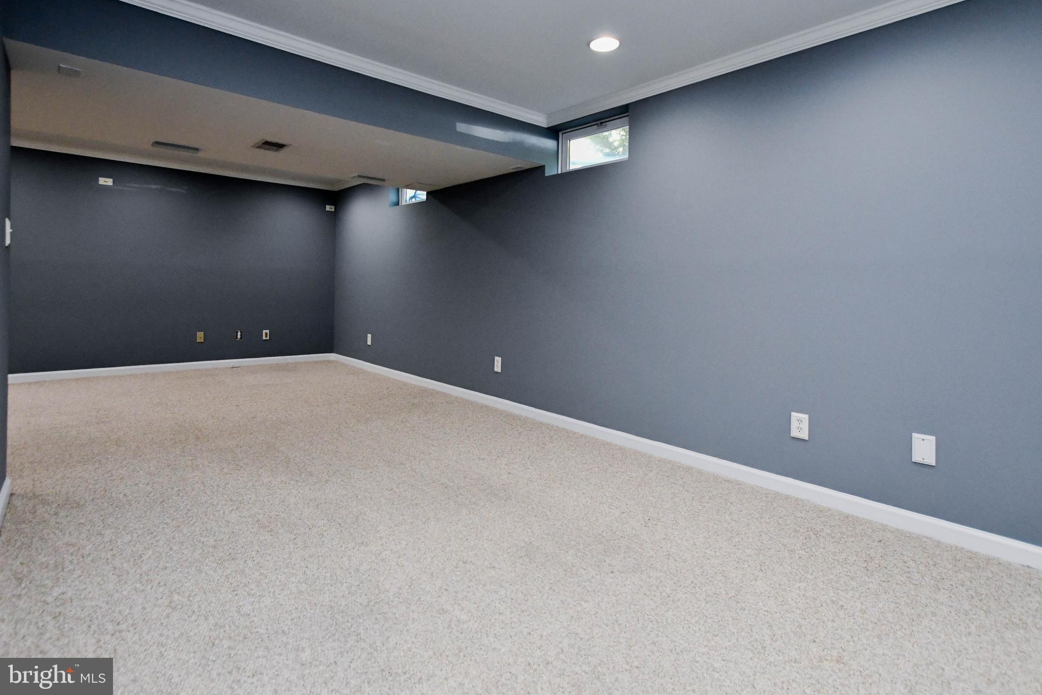 FOX CHASE - Residential