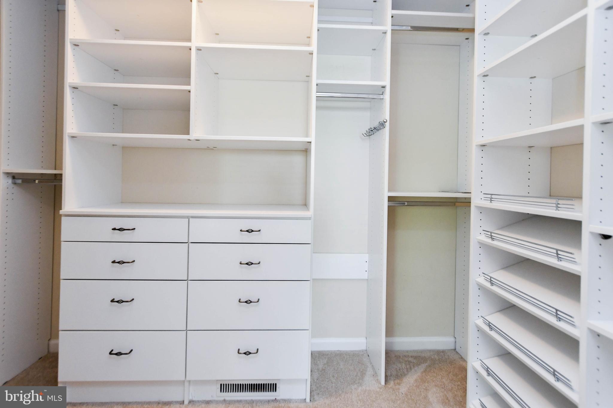 FOX CHASE - Residential