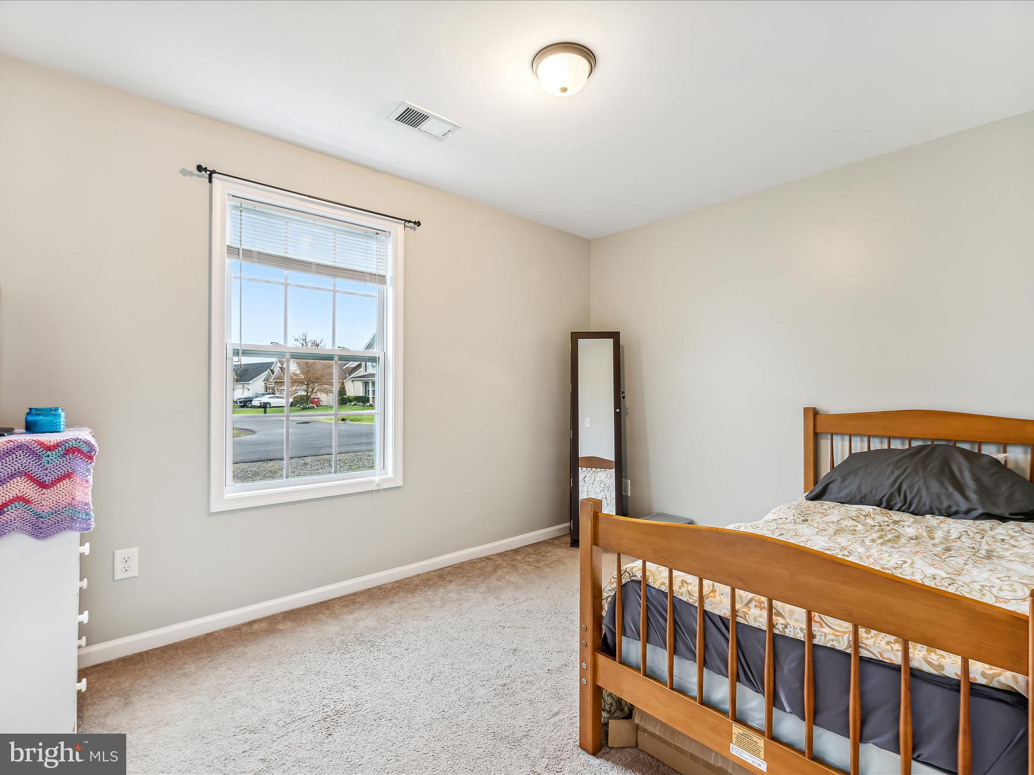 CRESTFIELD - Residential