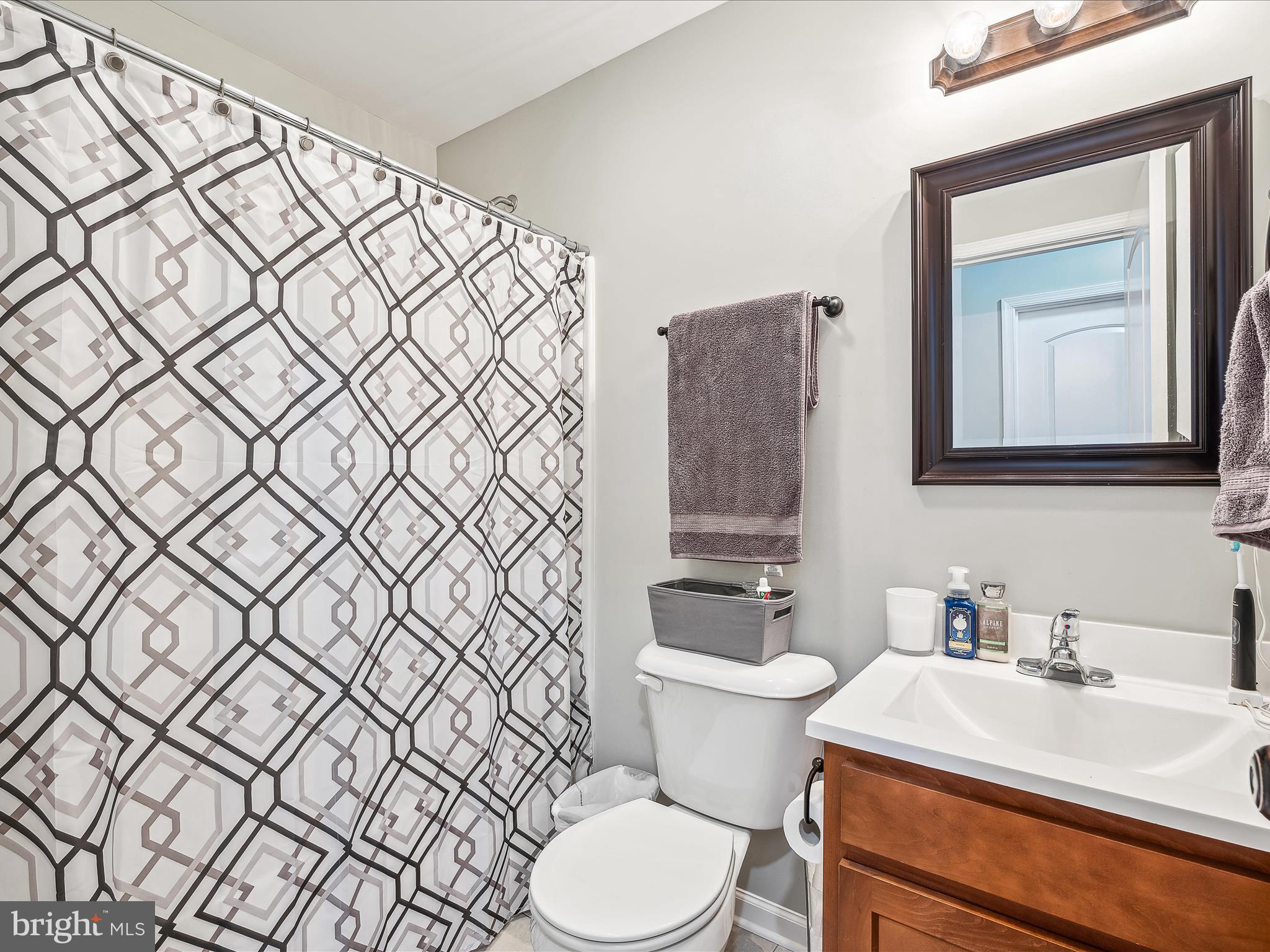 CRESTFIELD - Residential