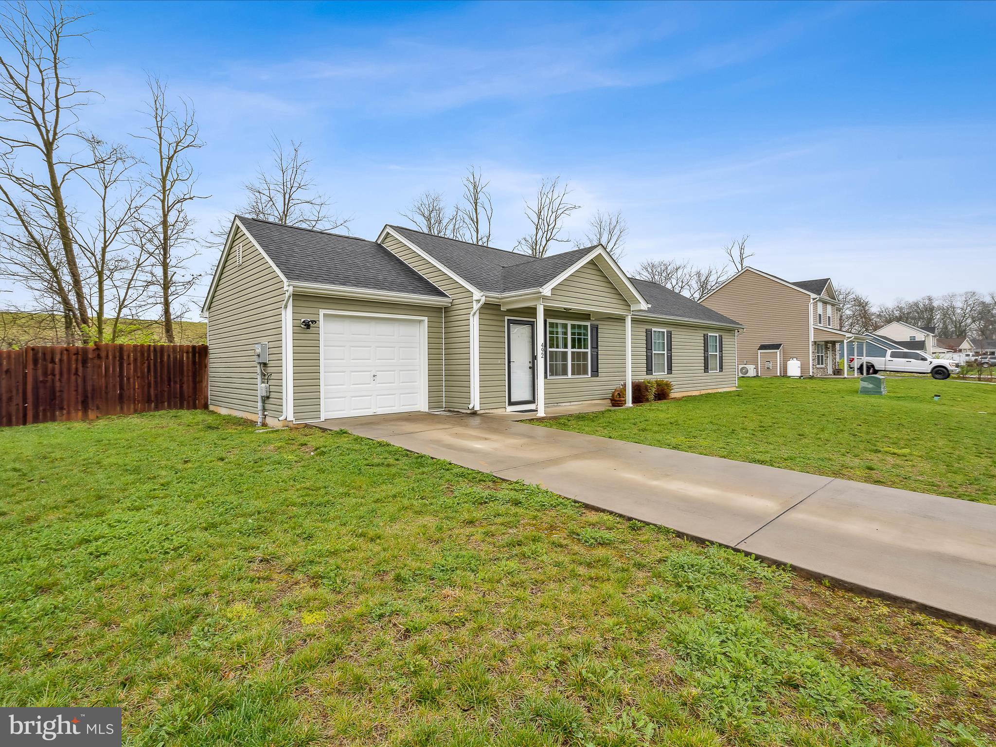 CRESTFIELD - Residential