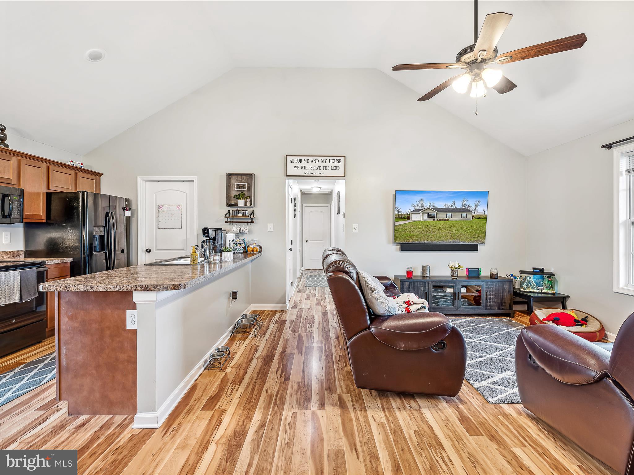 CRESTFIELD - Residential