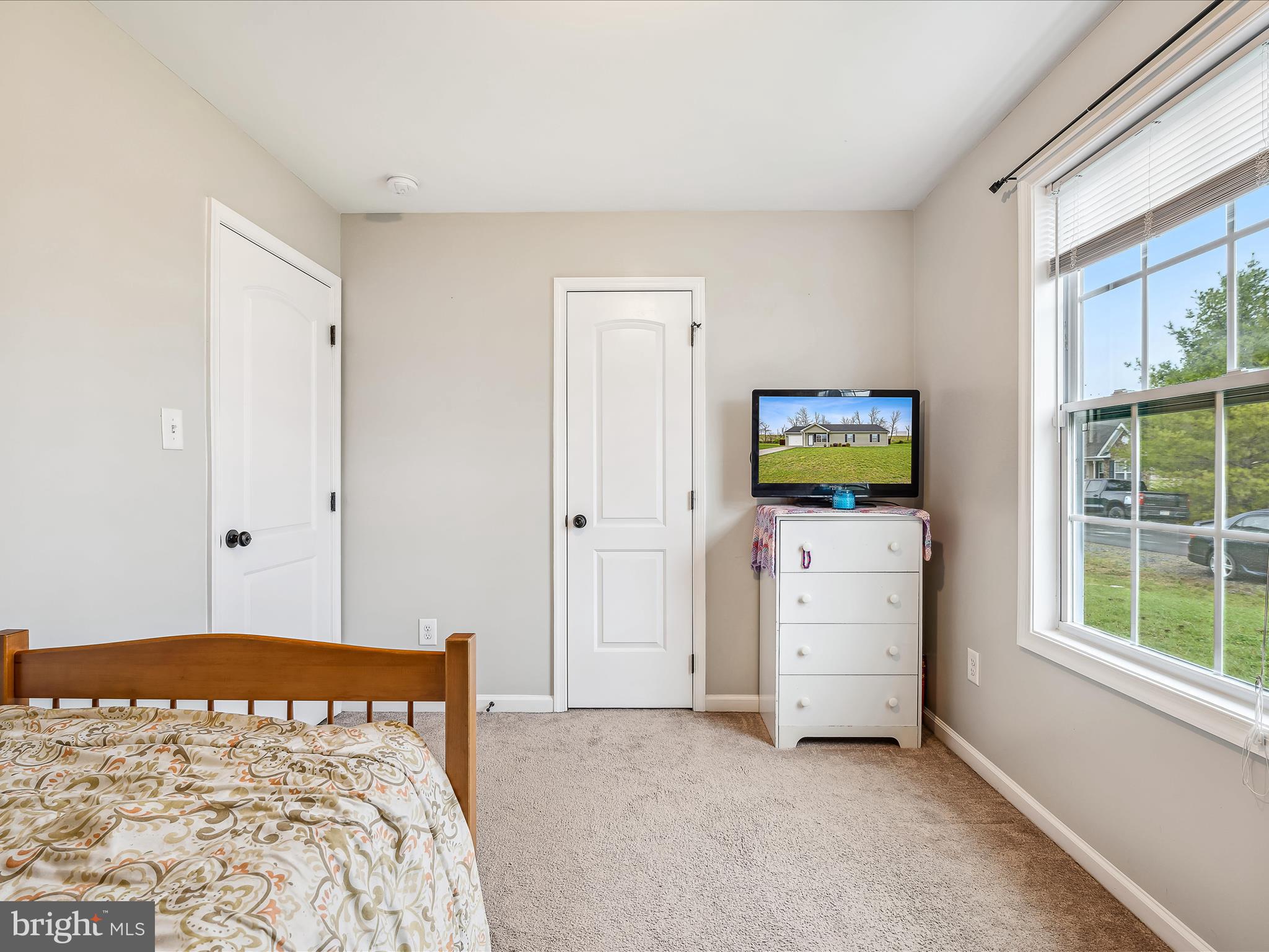 CRESTFIELD - Residential