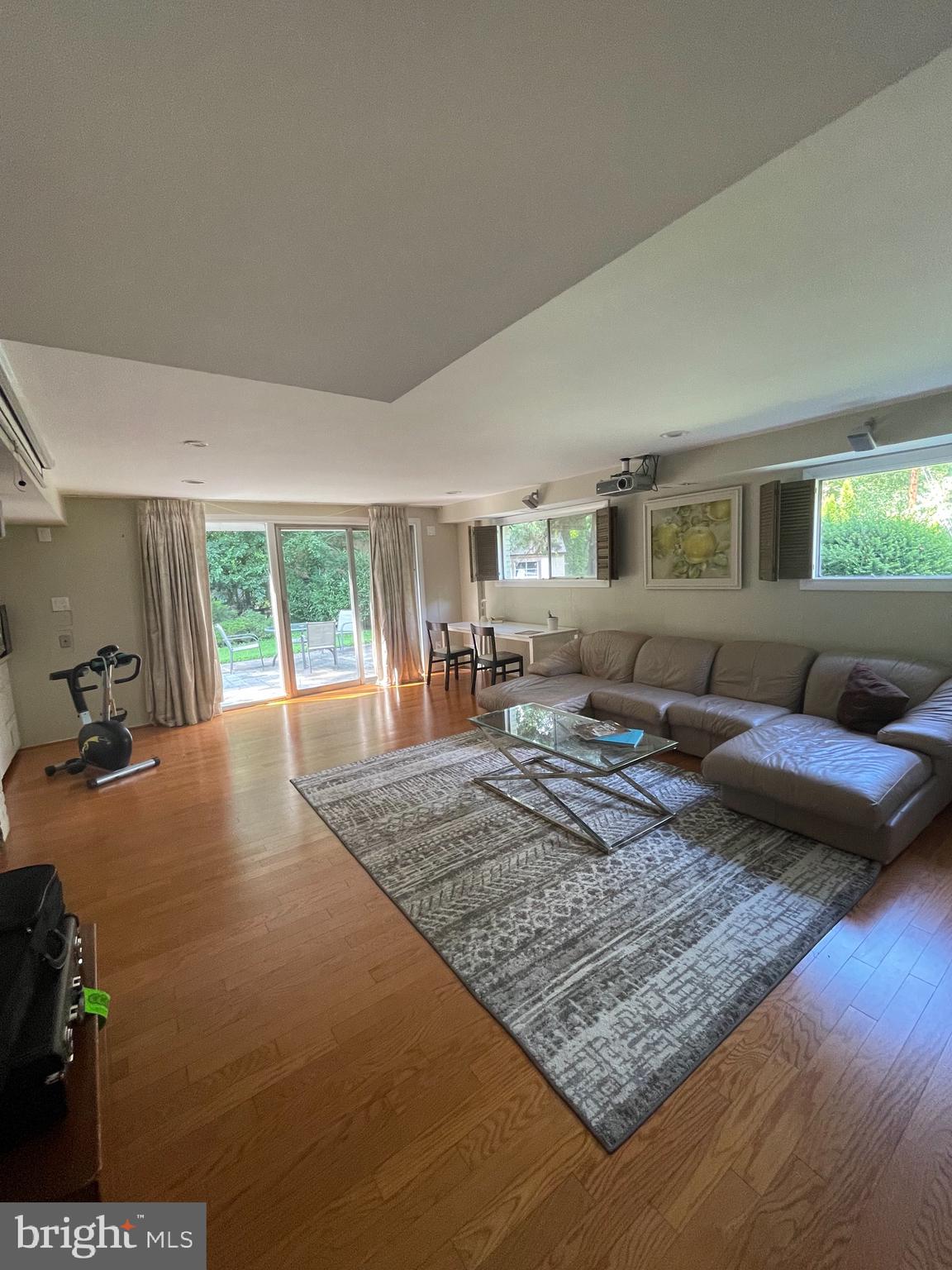 BRADLEY PARK - Residential