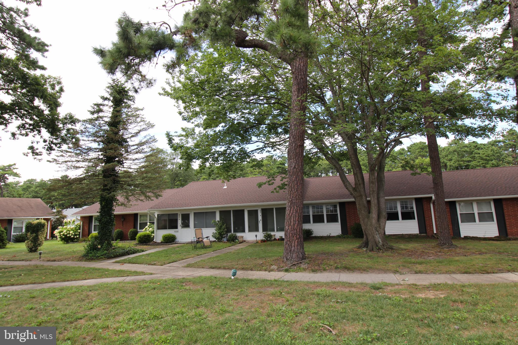 660 PLYMOUTH DRIVE B