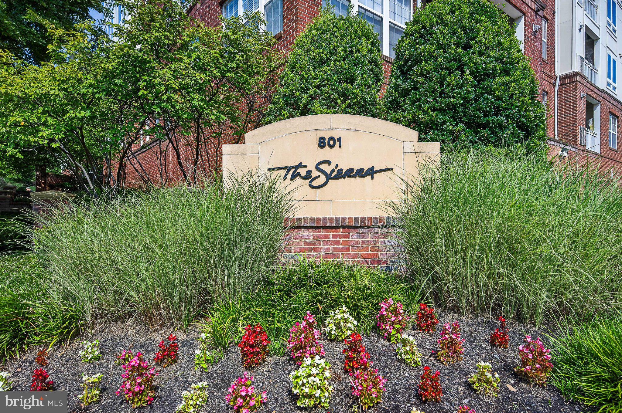 801 S GREENBRIER STREET 404