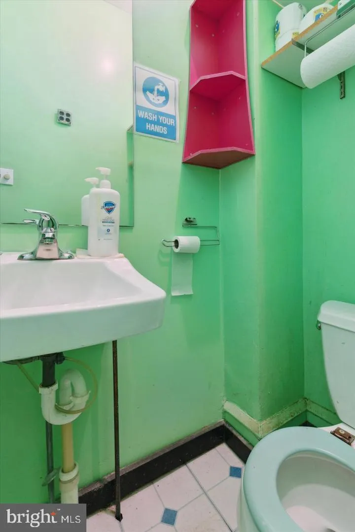 Philadelphia, Pennsylvania 19138, United States, ,Commercial,Active,48040