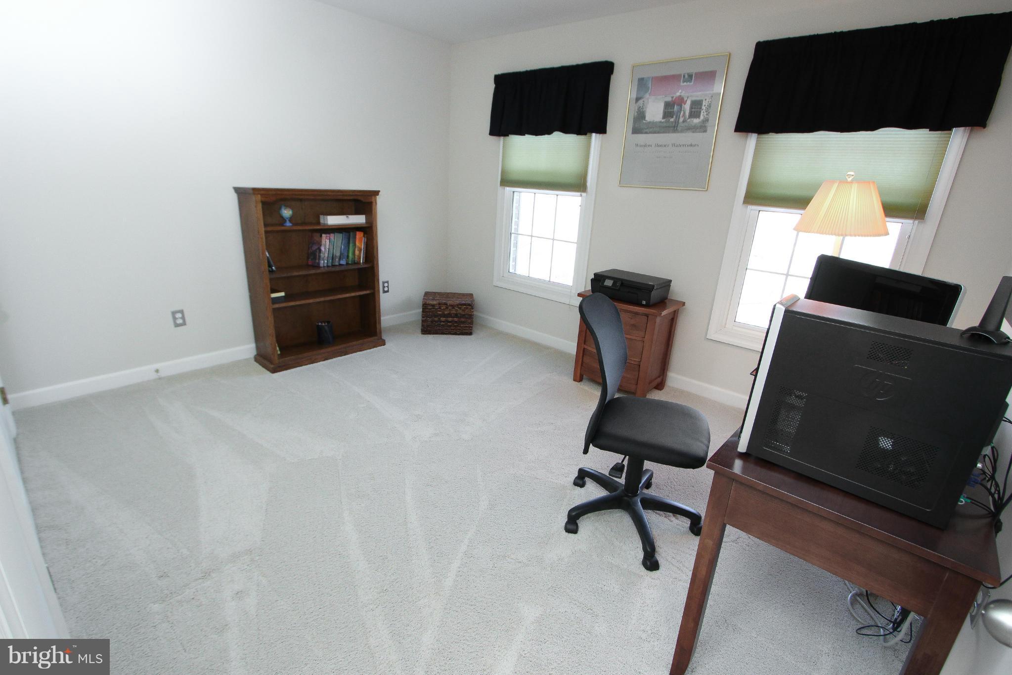 SOUTH RIDING - Residential