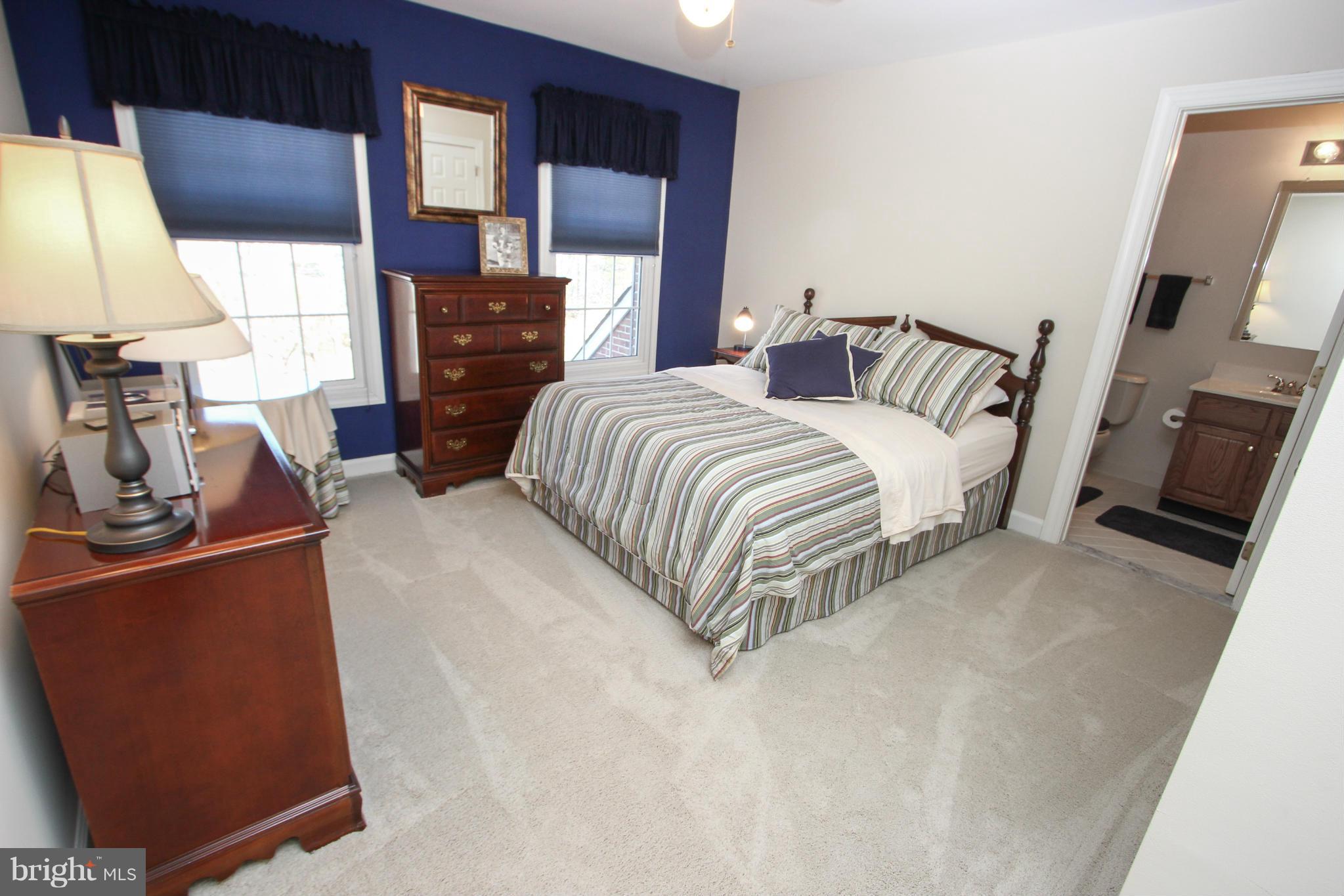 SOUTH RIDING - Residential