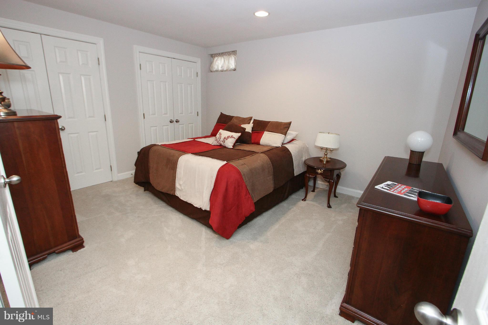 SOUTH RIDING - Residential