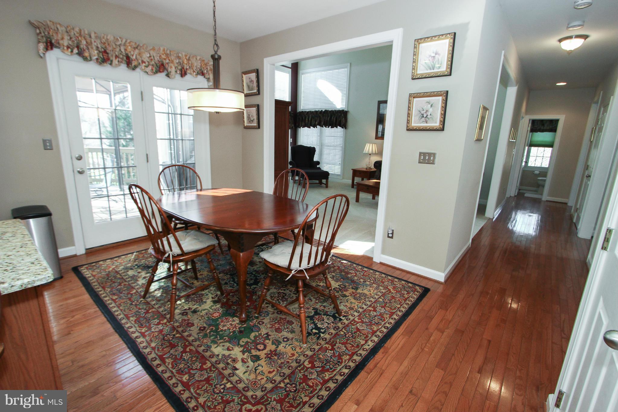 SOUTH RIDING - Residential