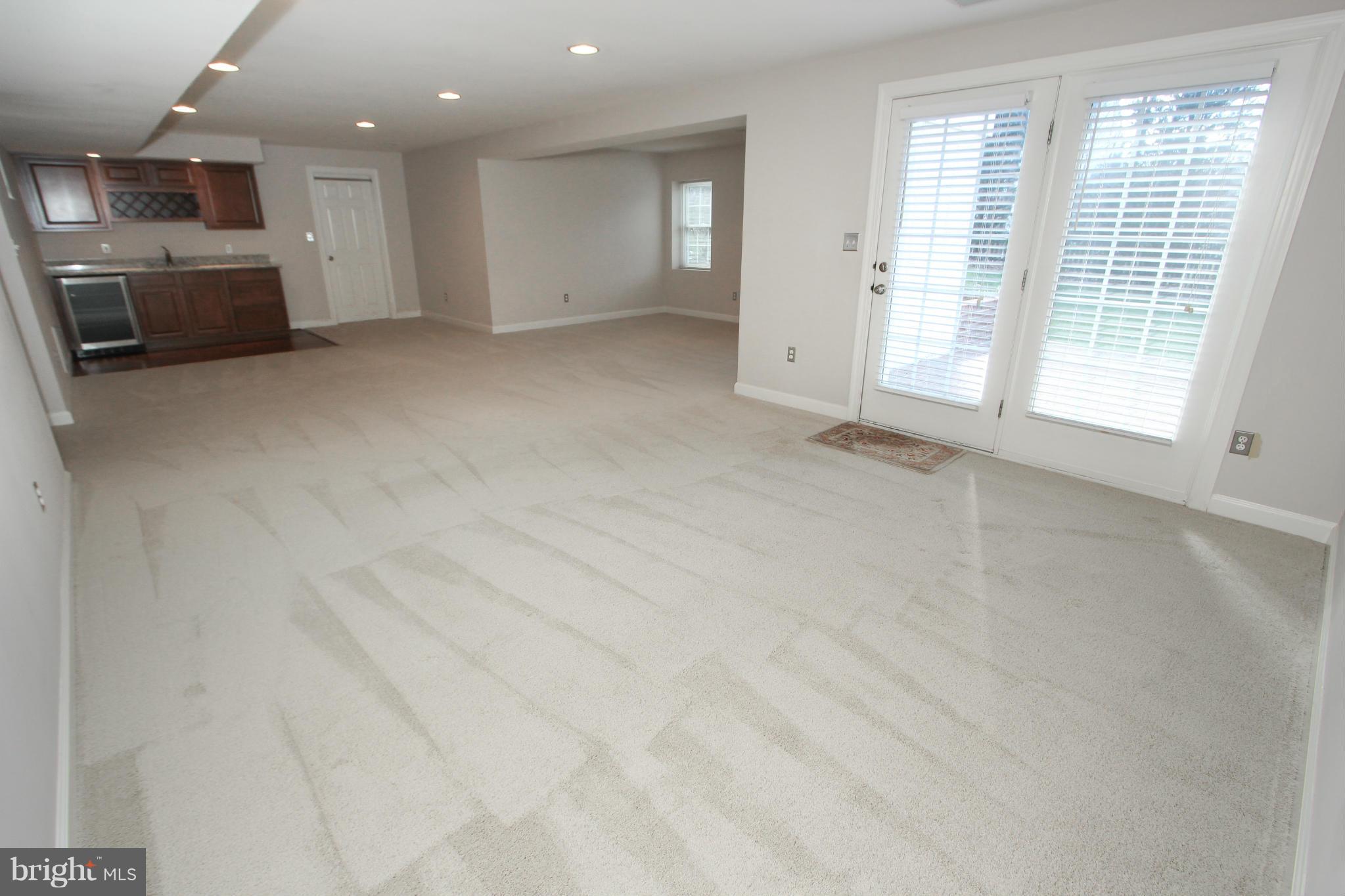 SOUTH RIDING - Residential