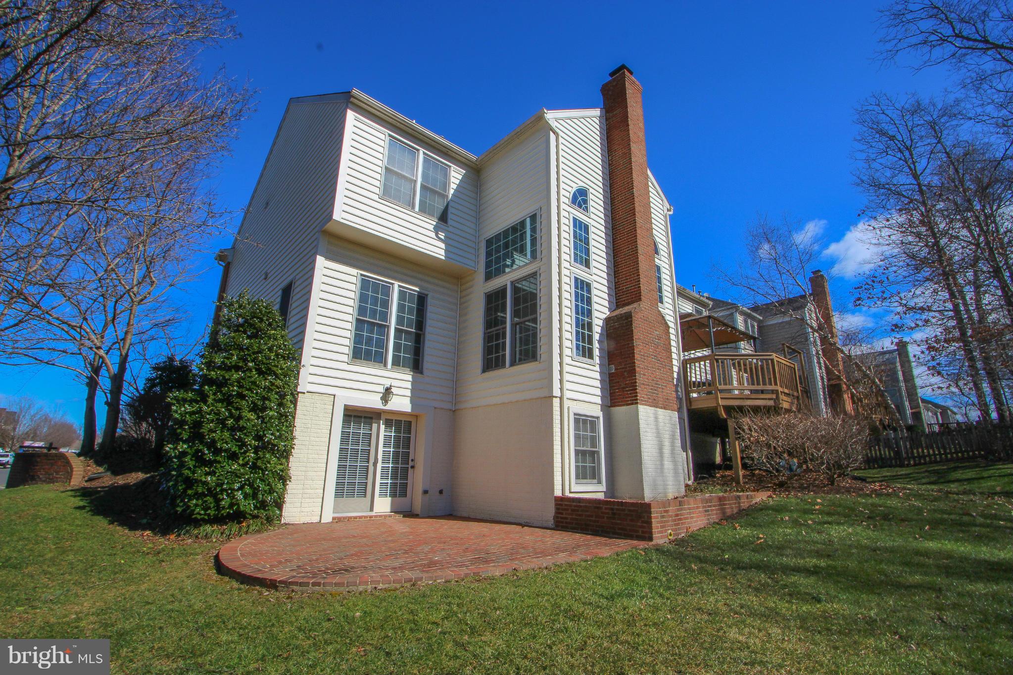 SOUTH RIDING - Residential