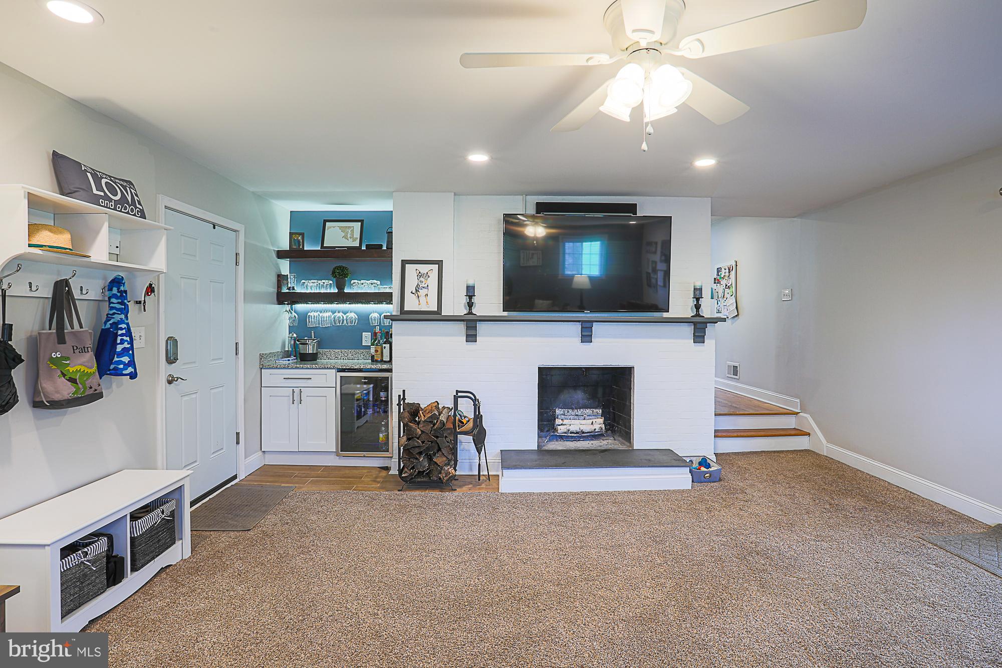 PLEASANT HILLS - Residential