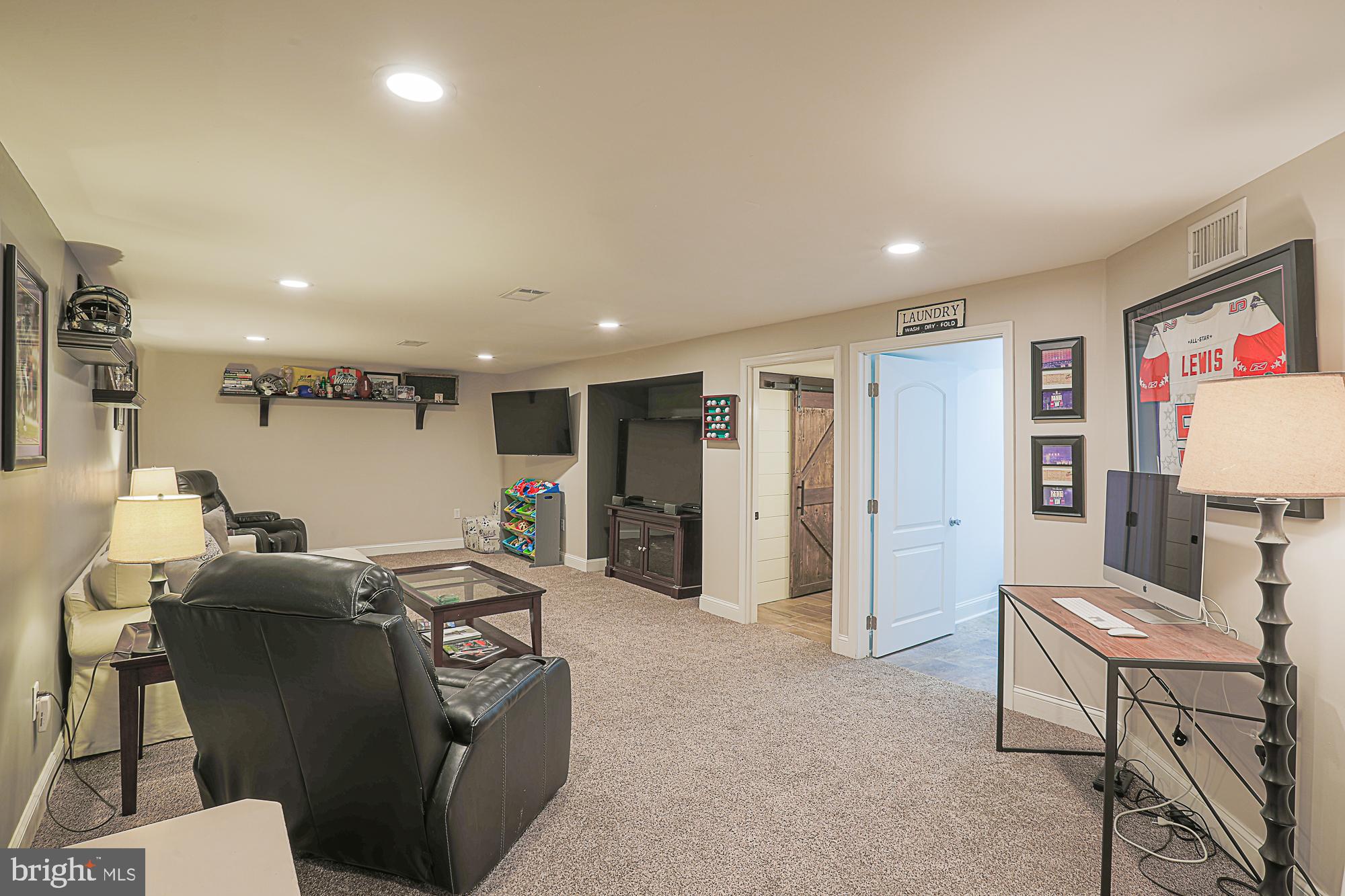 PLEASANT HILLS - Residential