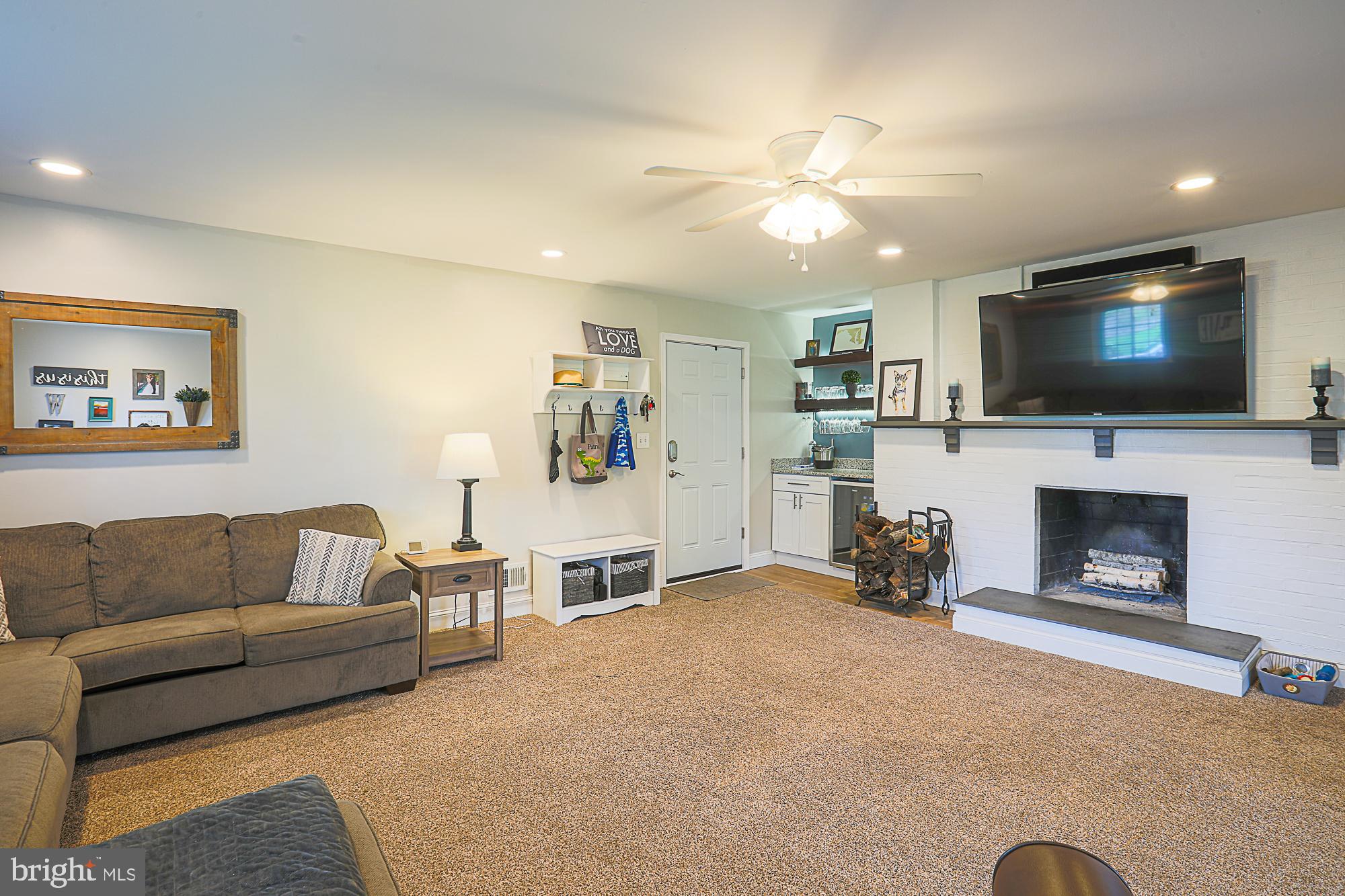 PLEASANT HILLS - Residential