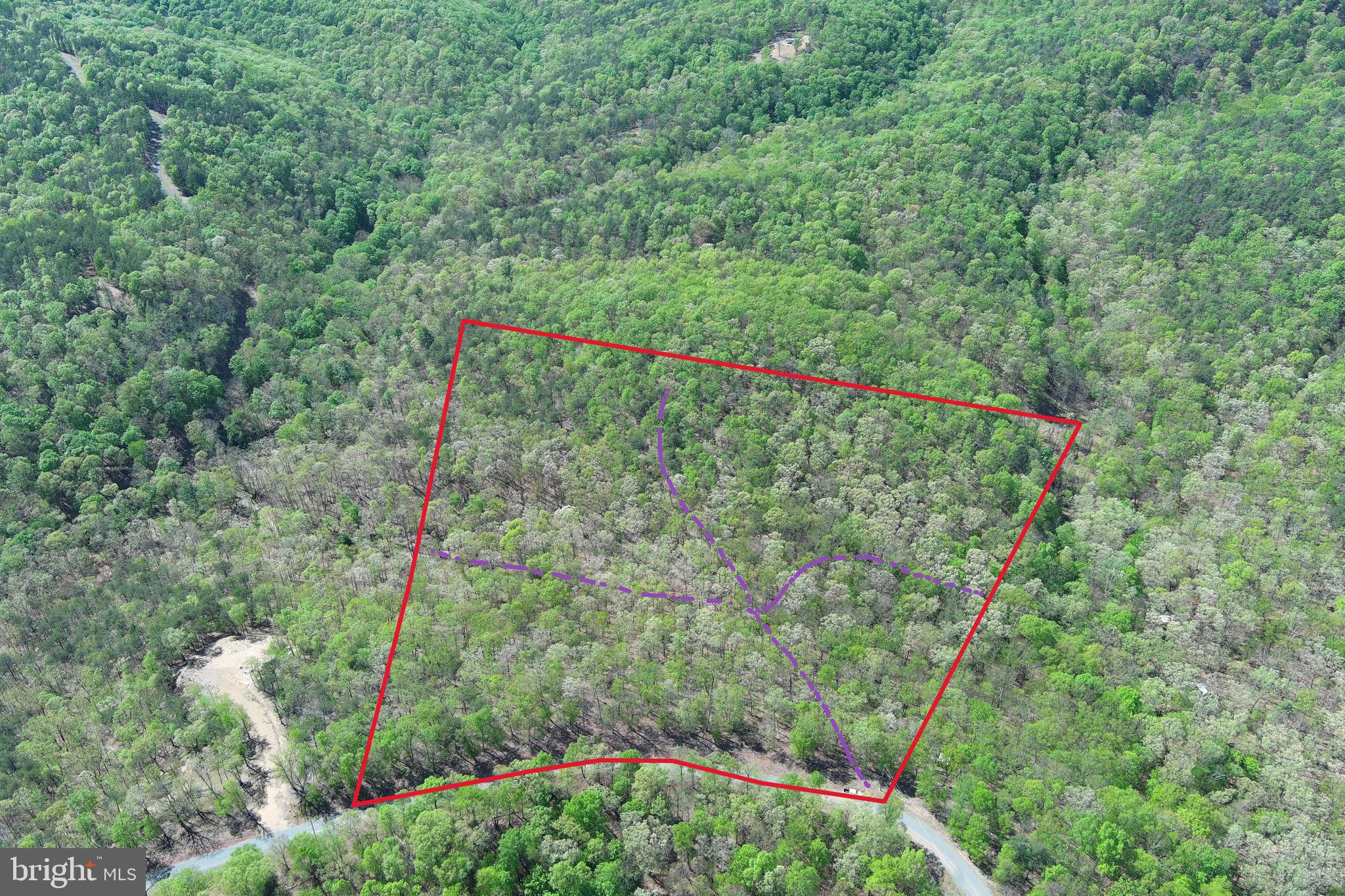 HAMILTON ESTATES - Land