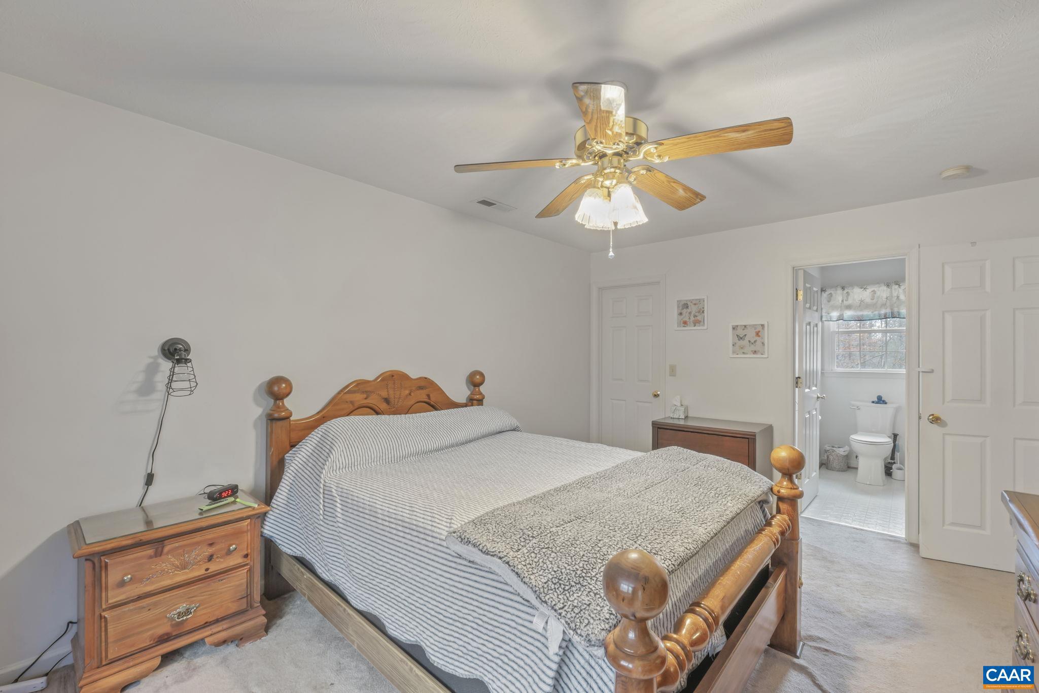 DEER LAKE ESTATES - Residential