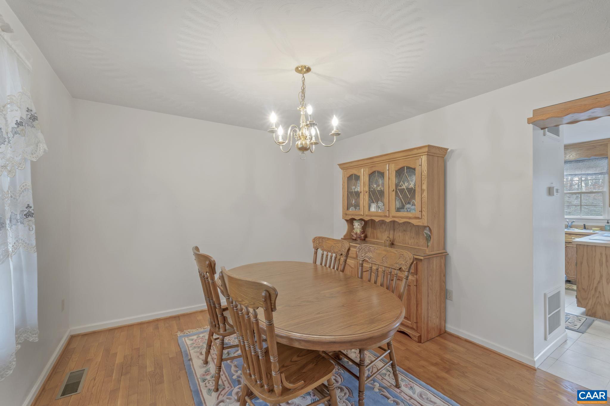 DEER LAKE ESTATES - Residential