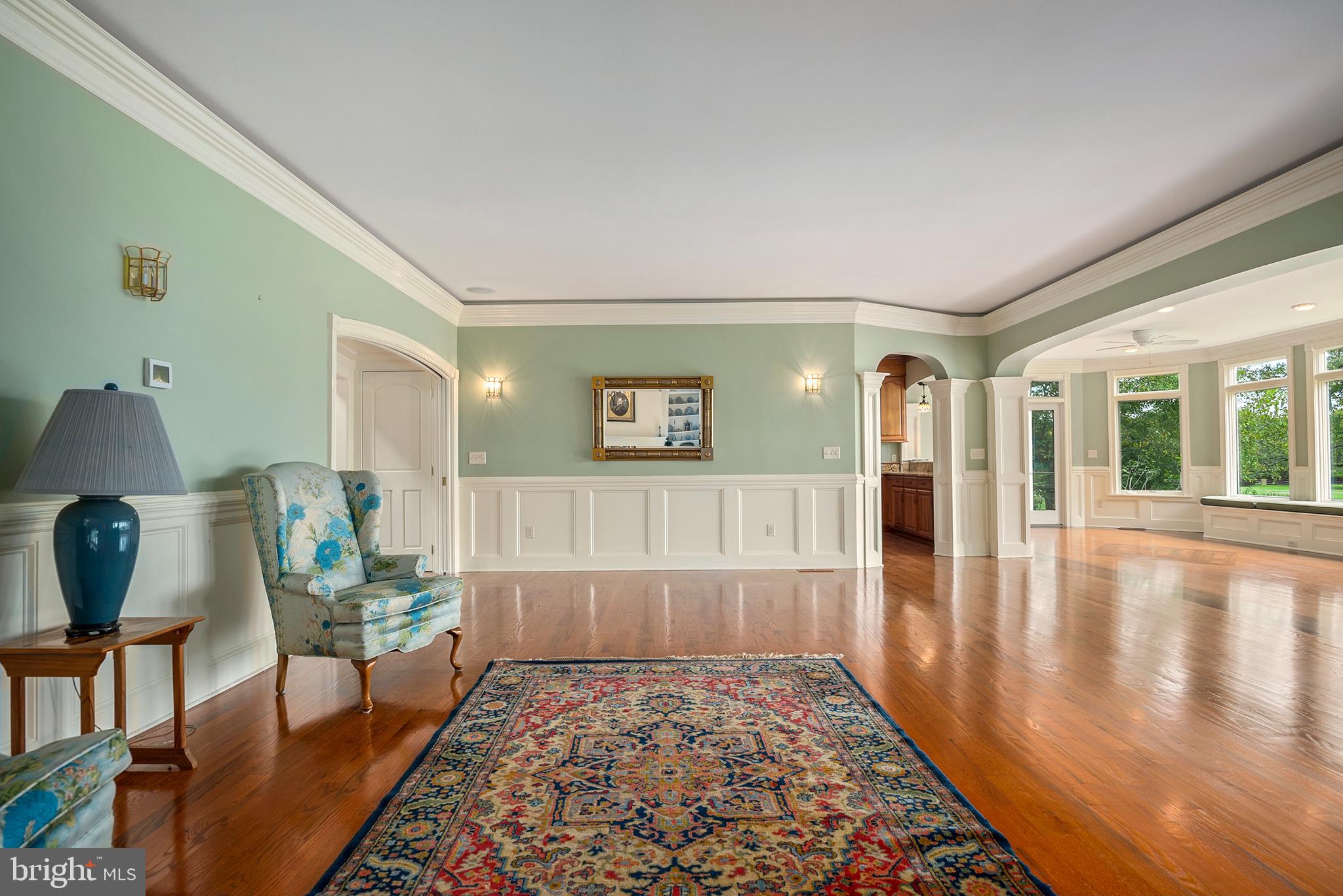 COUNTRY CLUB ESTATES - Residential