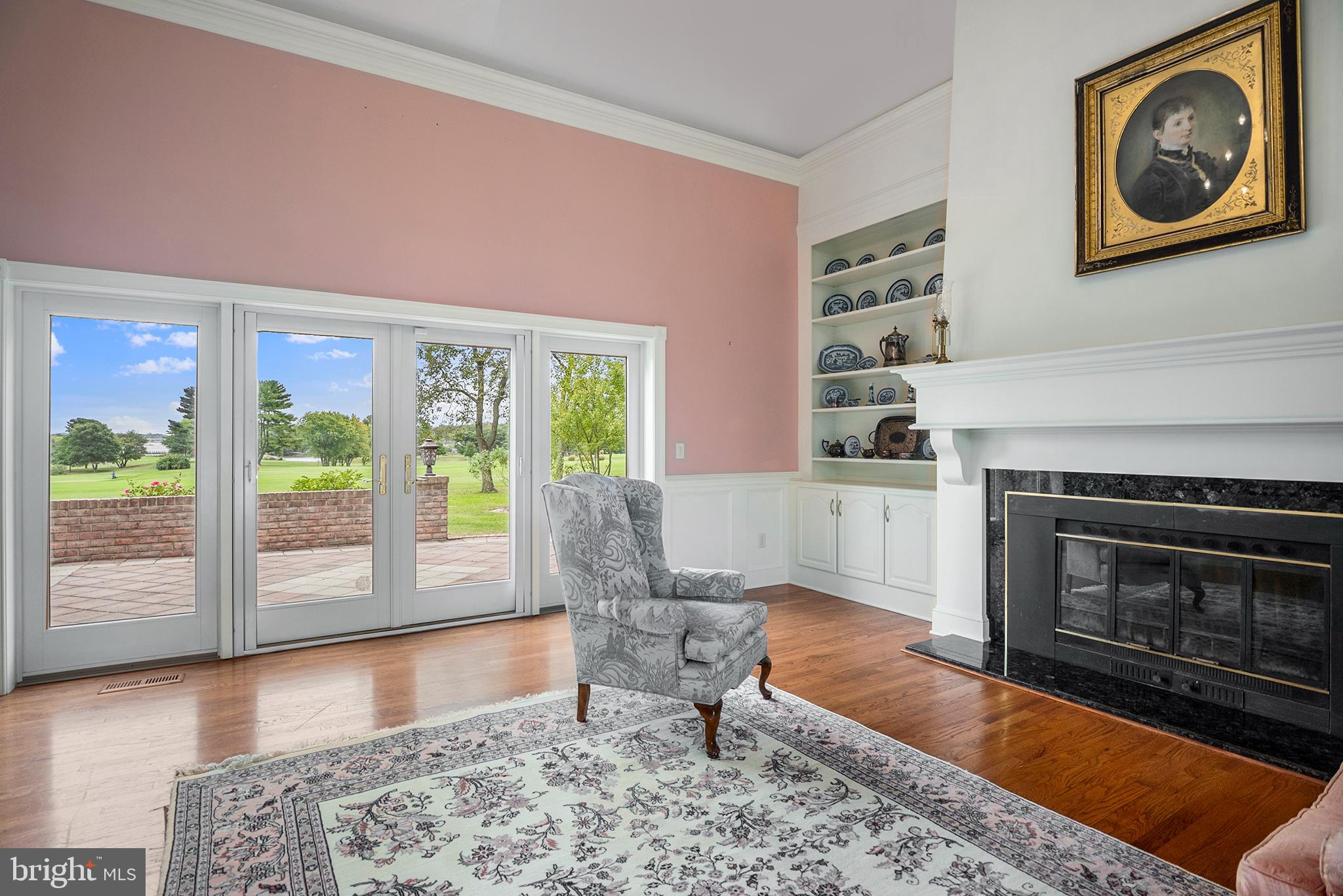 COUNTRY CLUB ESTATES - Residential