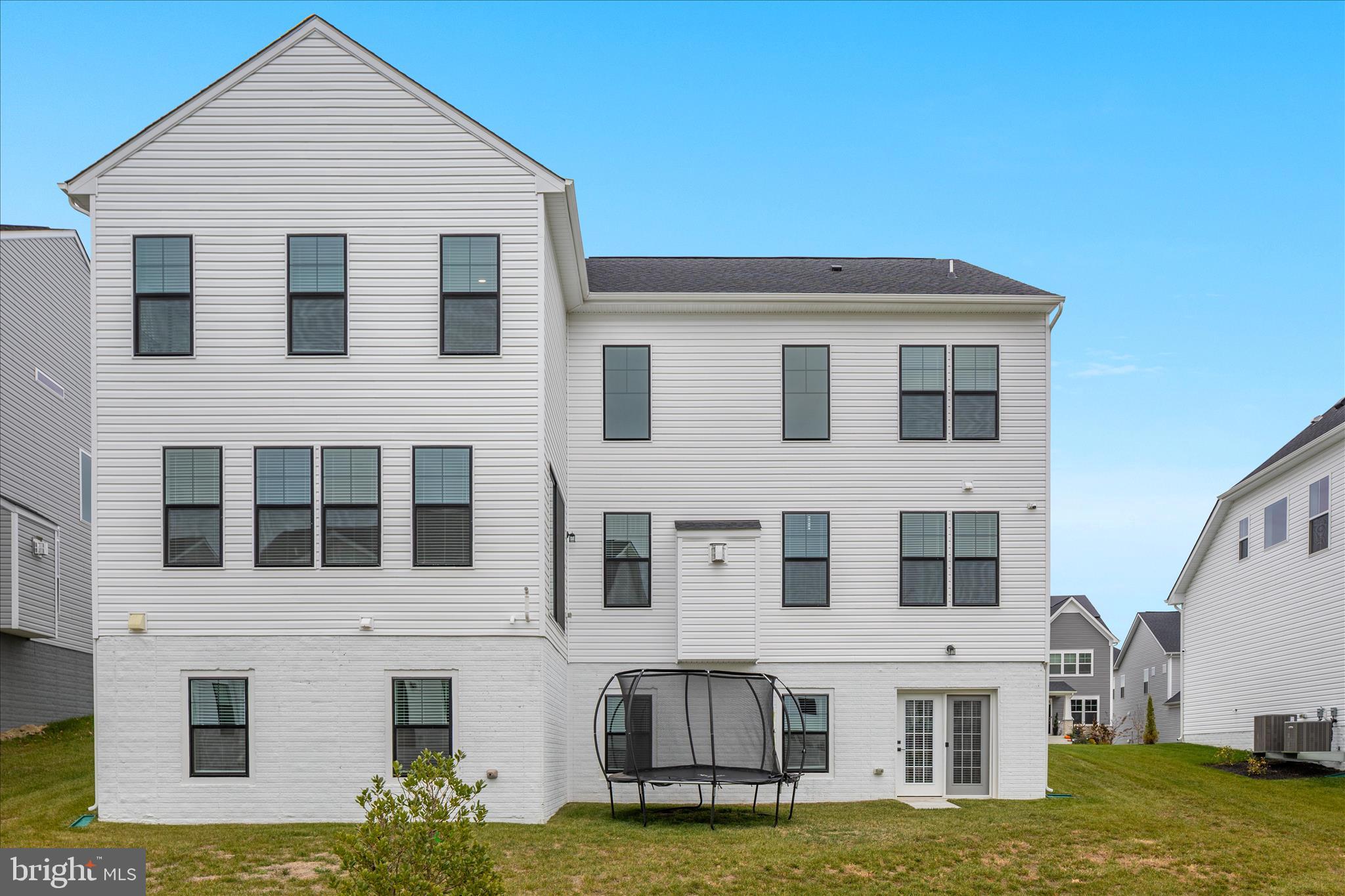 SOUTHLAKE - Residential