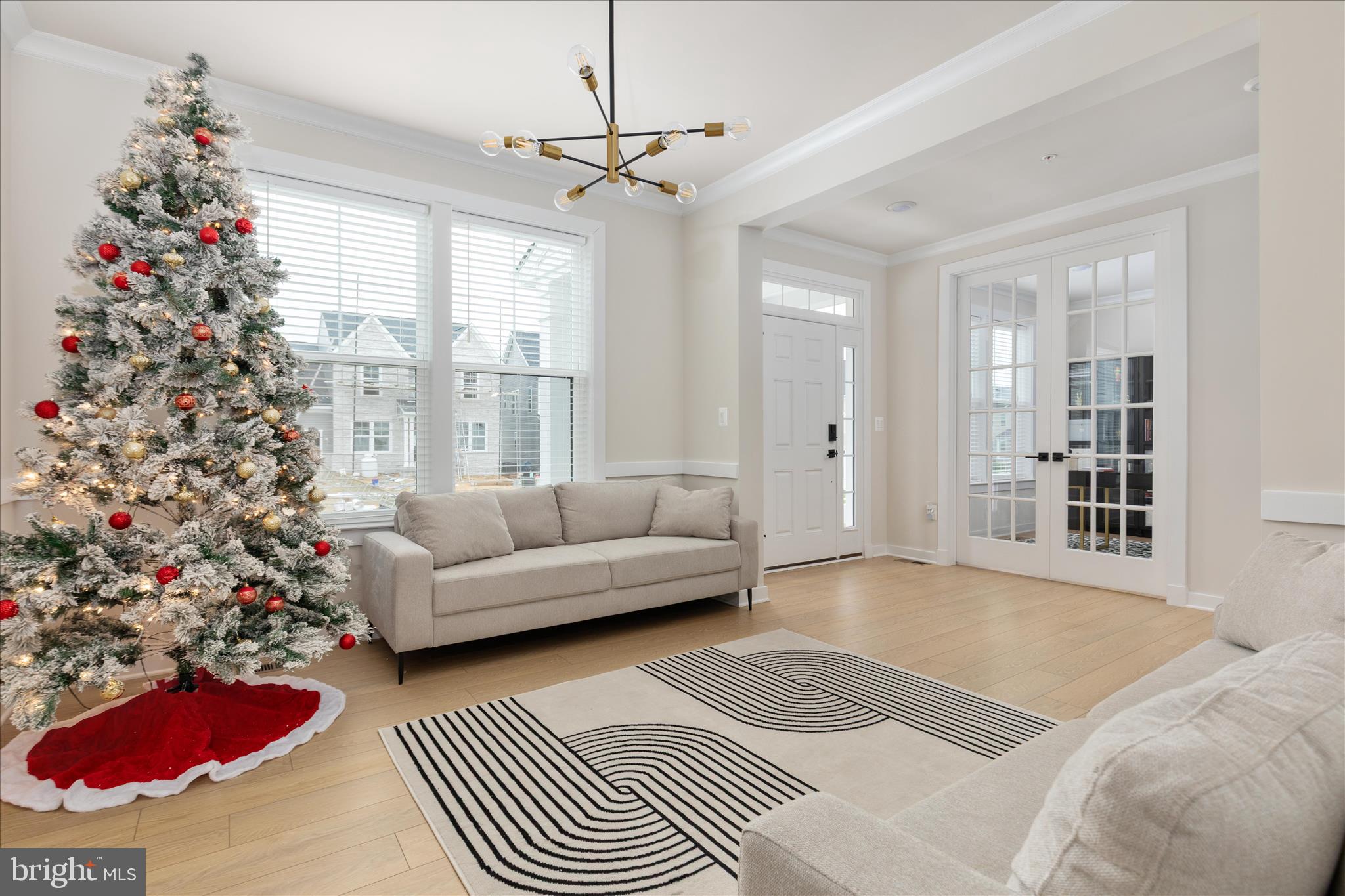 SOUTHLAKE - Residential