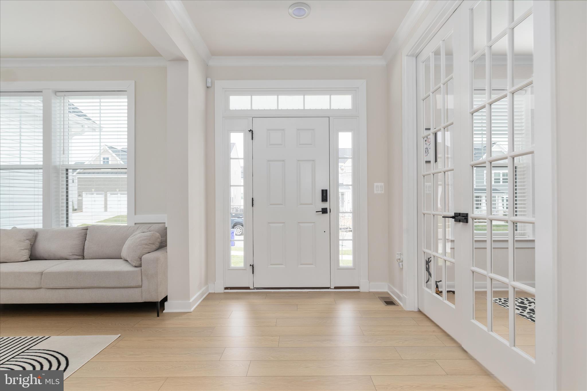 423 MEADOW CREEK DRIVE