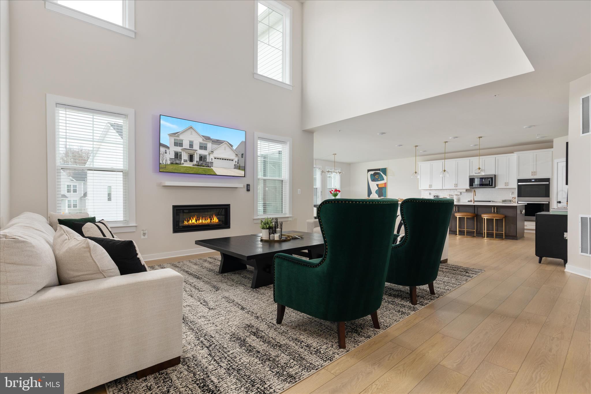 SOUTHLAKE - Residential