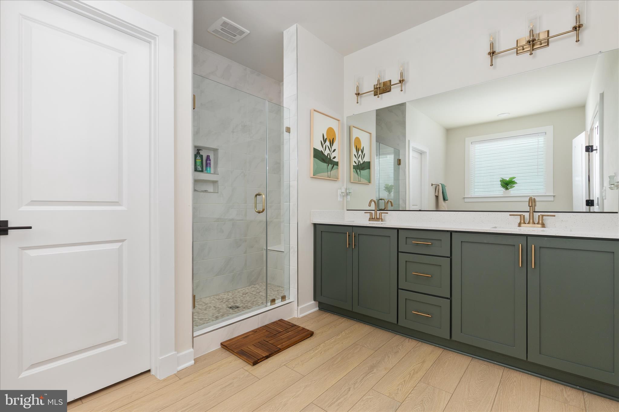 SOUTHLAKE - Residential