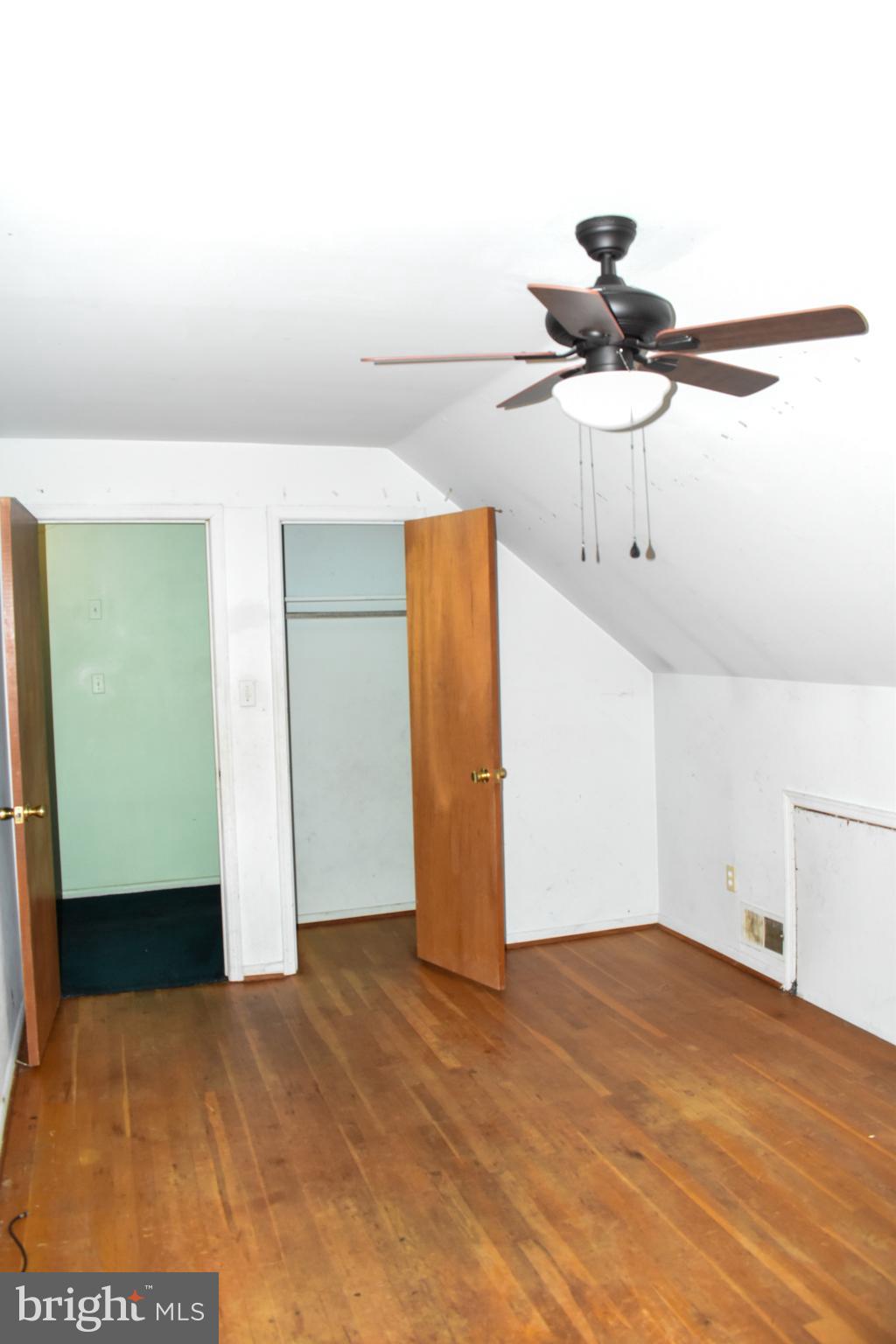 NEW CARROLLTON - Residential