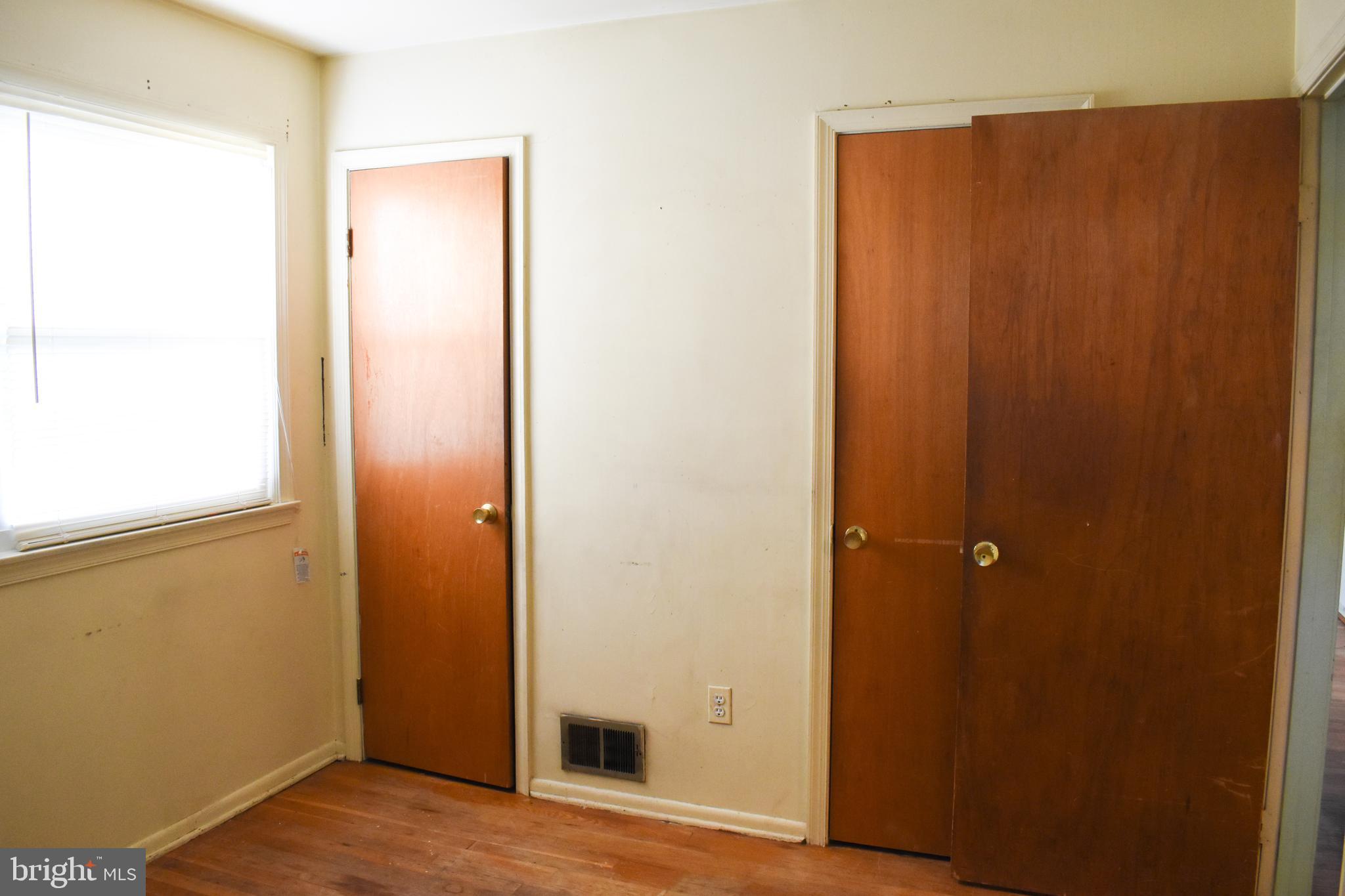 NEW CARROLLTON - Residential