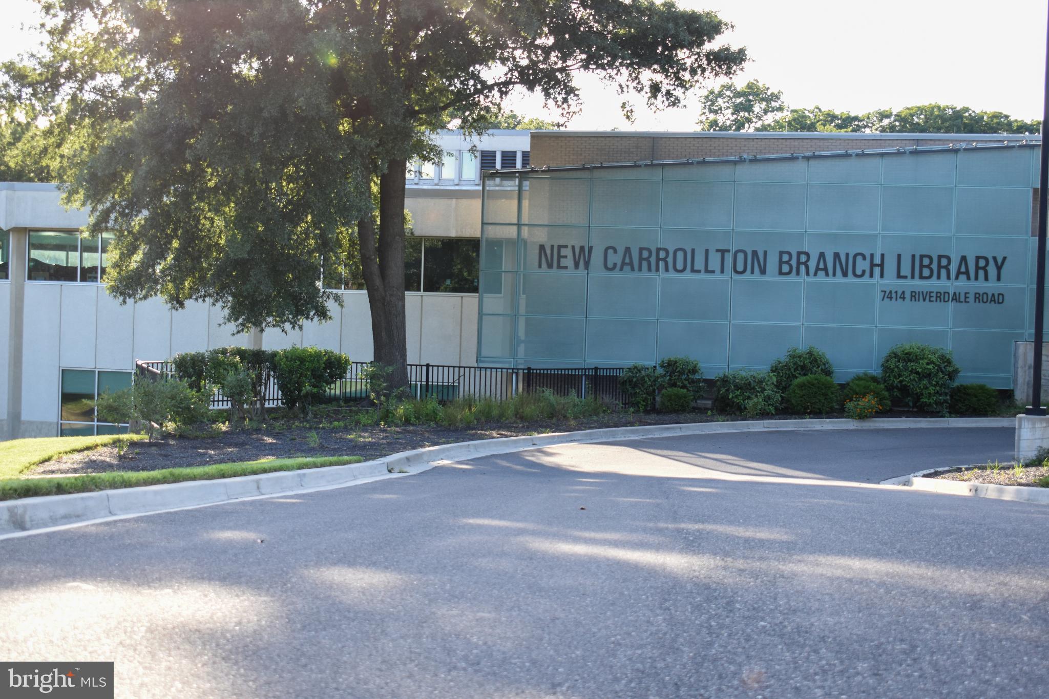 NEW CARROLLTON - Residential