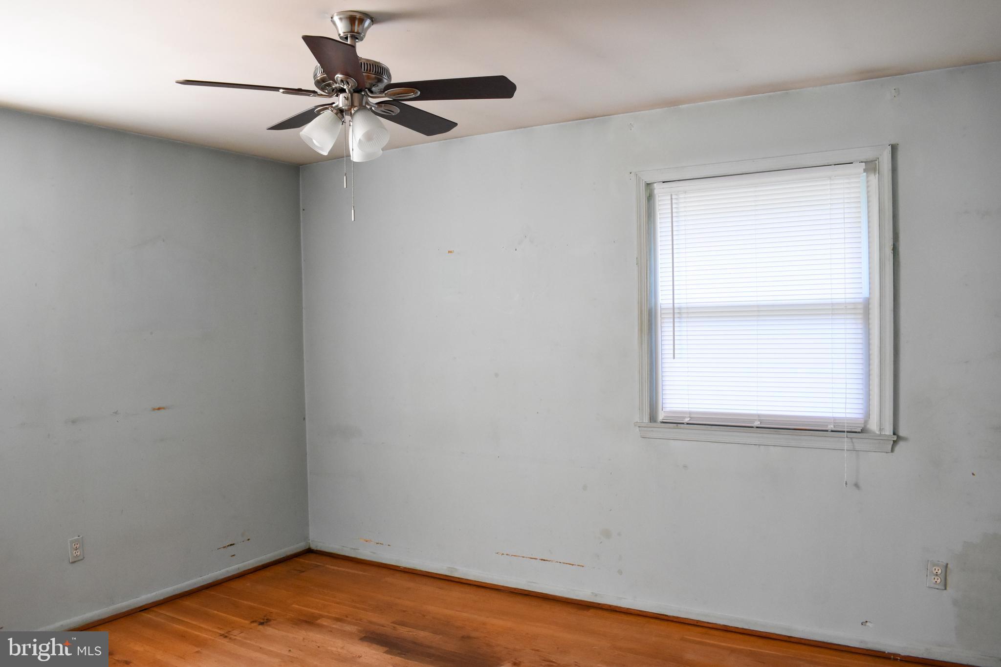 NEW CARROLLTON - Residential