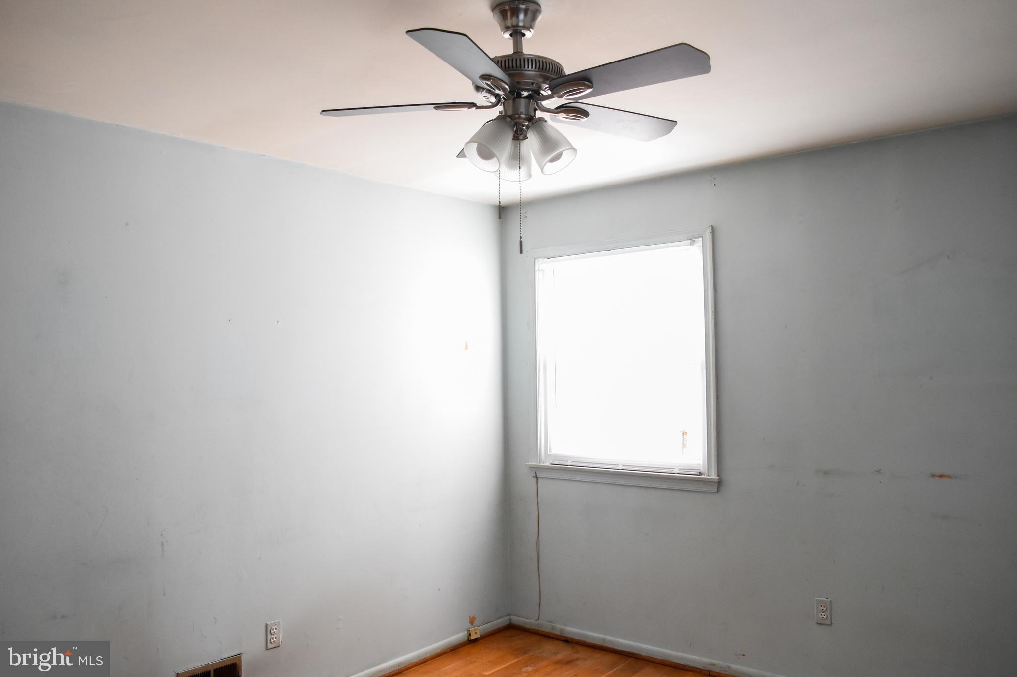 NEW CARROLLTON - Residential